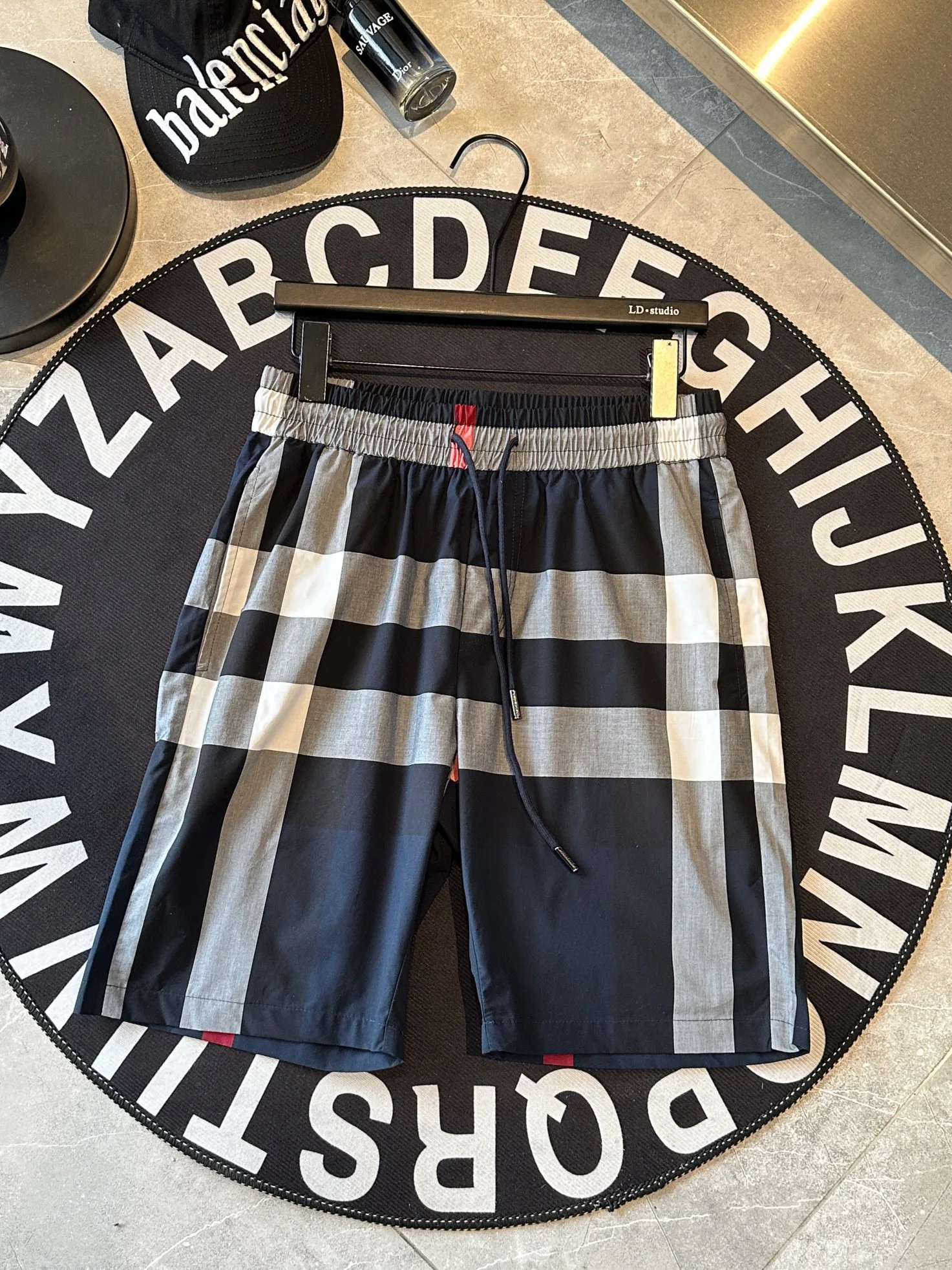 Шорты Женские Burberry 9872811