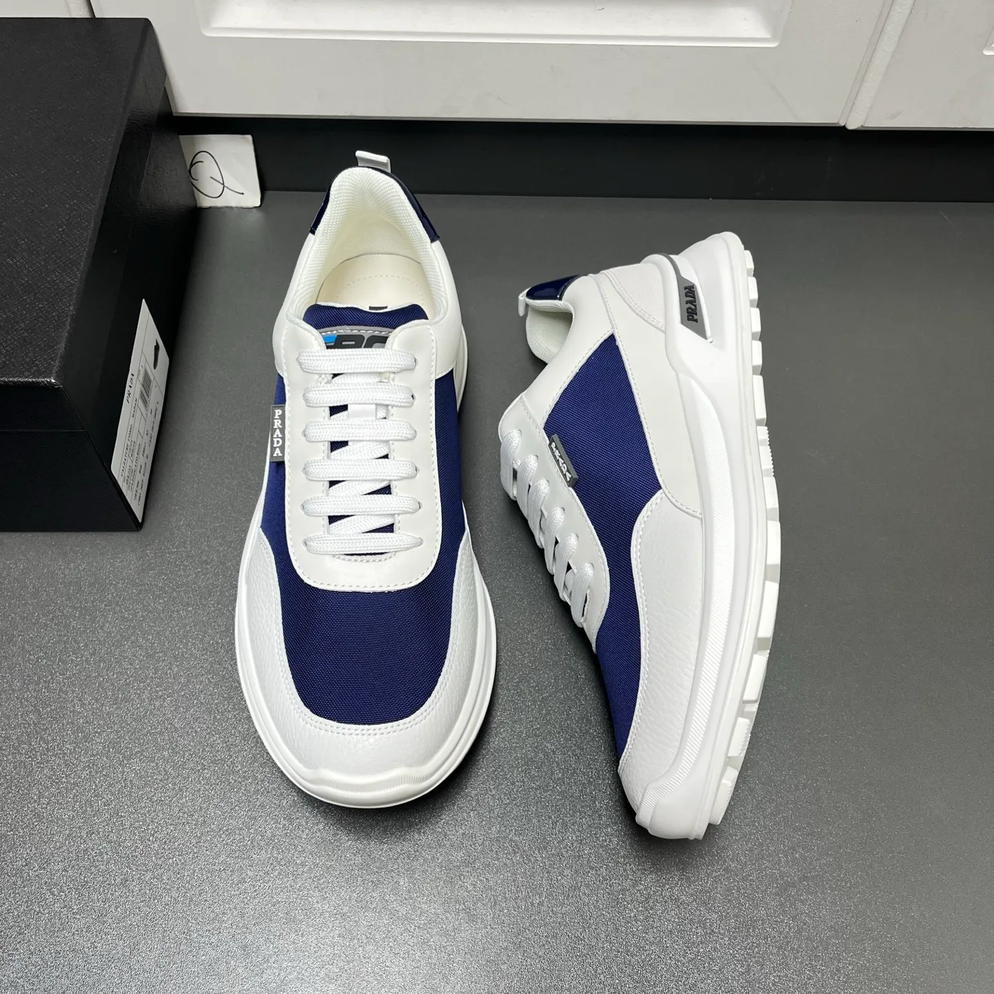 Кроссовки Мужские Prada 13569573