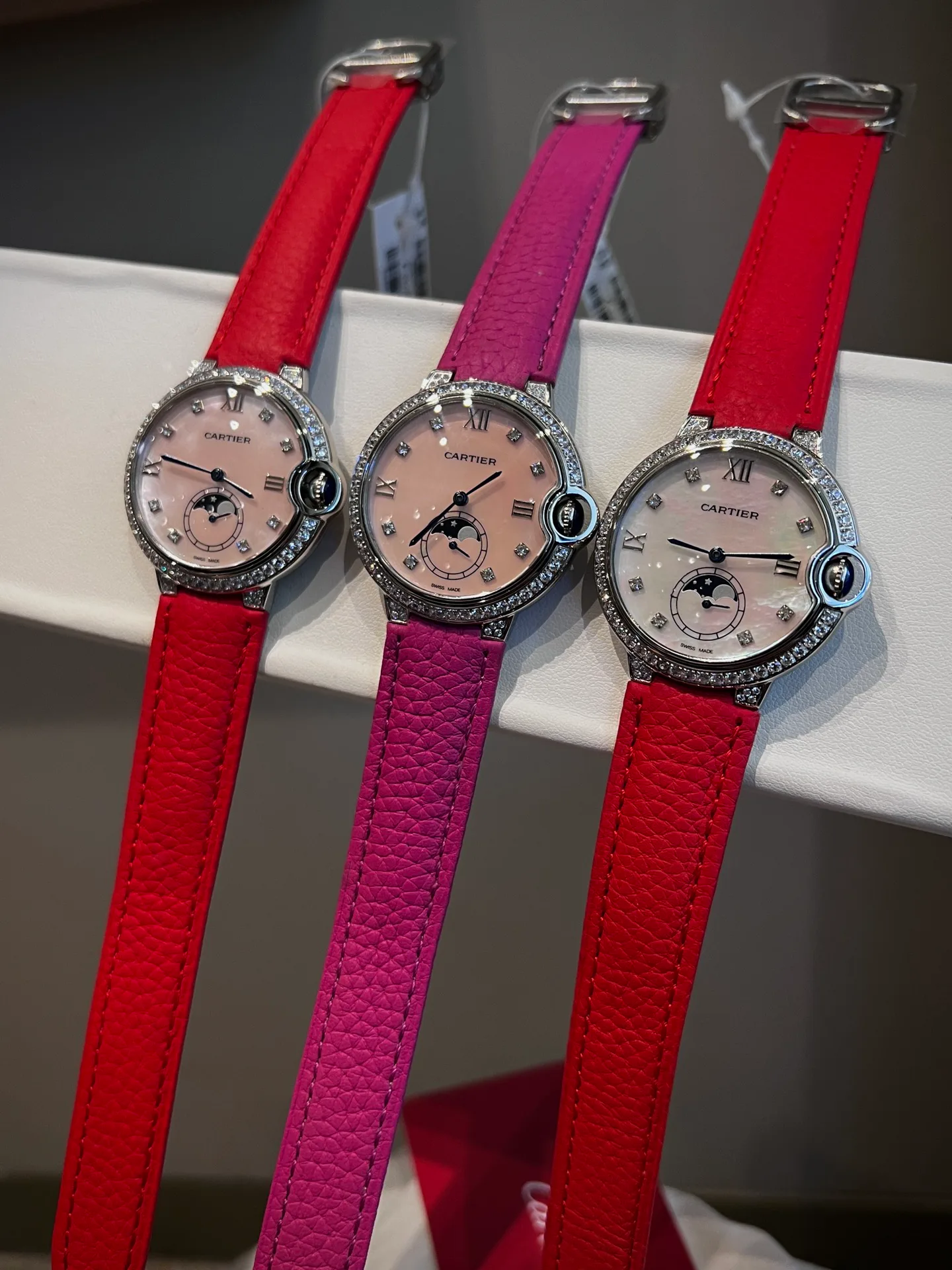 Часы Женские Cartier 17812113