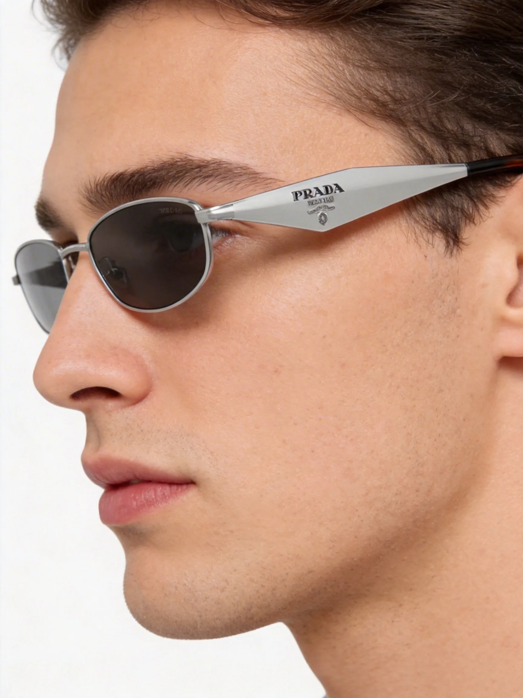Очки Prada 18404812