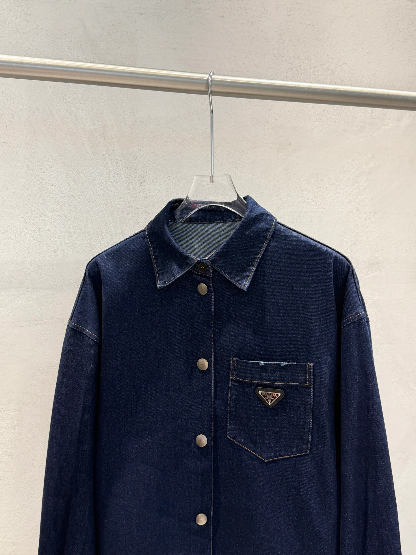 Куртки И Пуховики Женские Prada 17938146