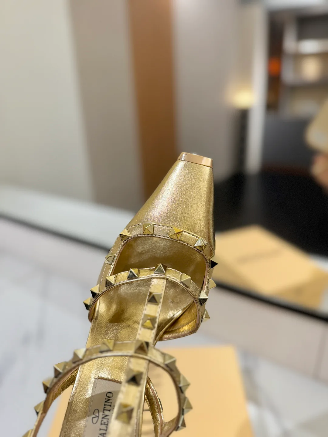 Босоножки Женские Valentino 17366650