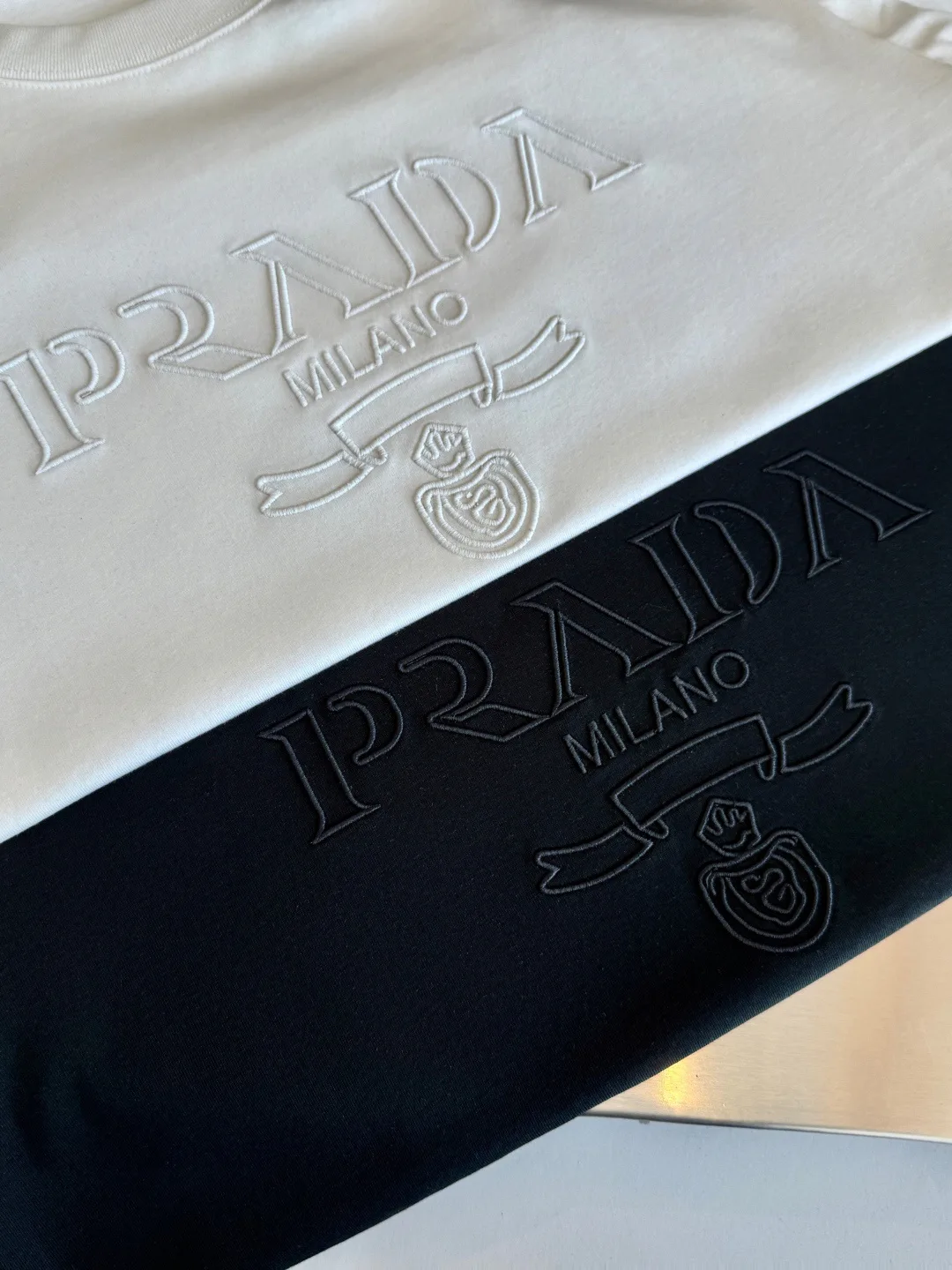 Футболки Женские Prada 10151620