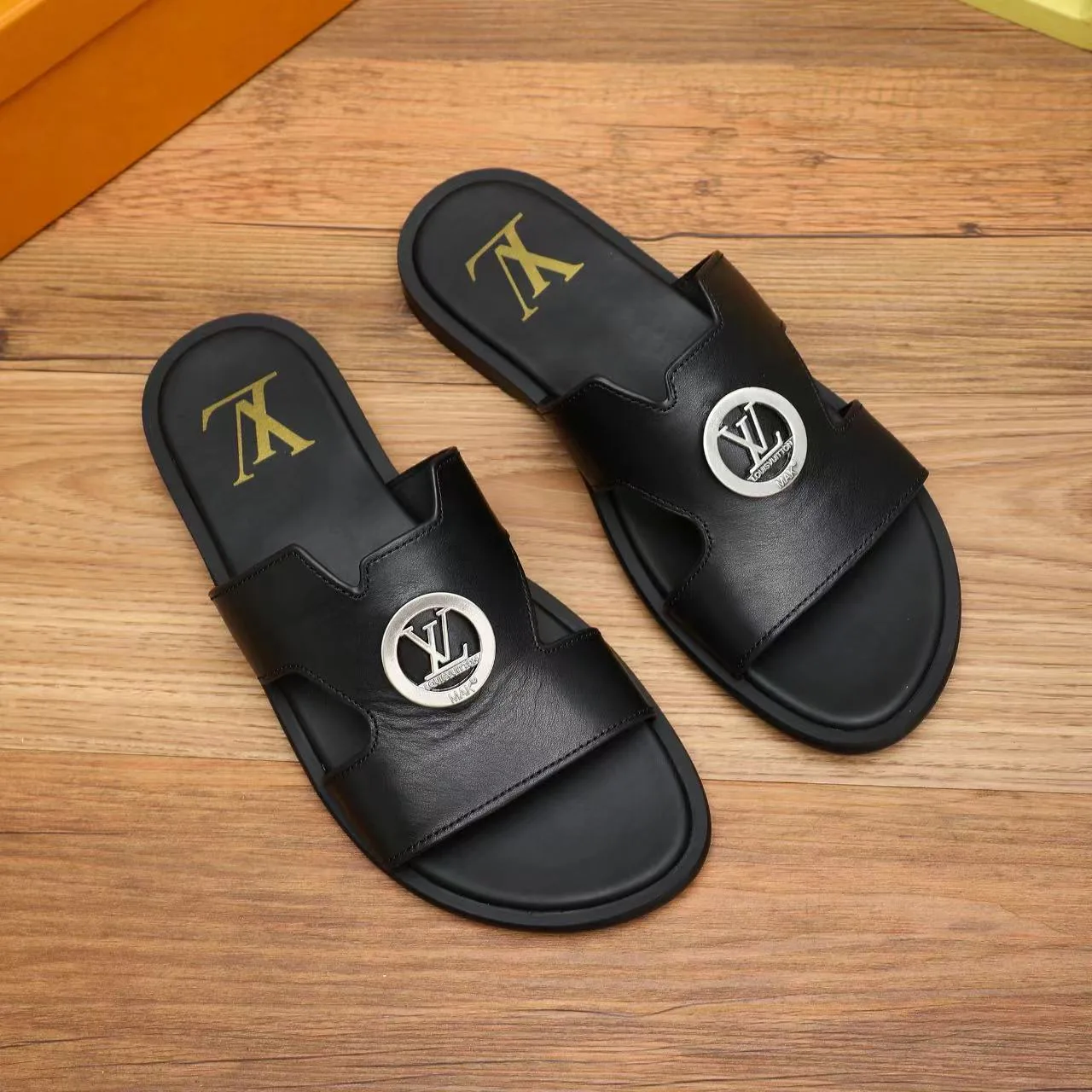 Шлепанцы Мужские Louis Vuitton 25498