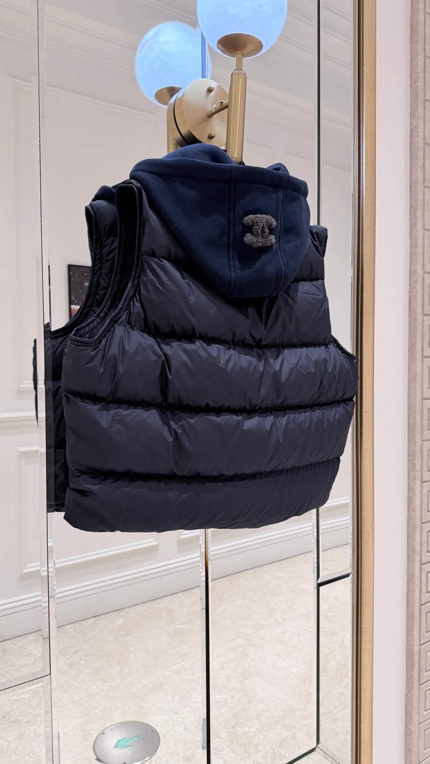 Жилеты Женские Chanel 273647