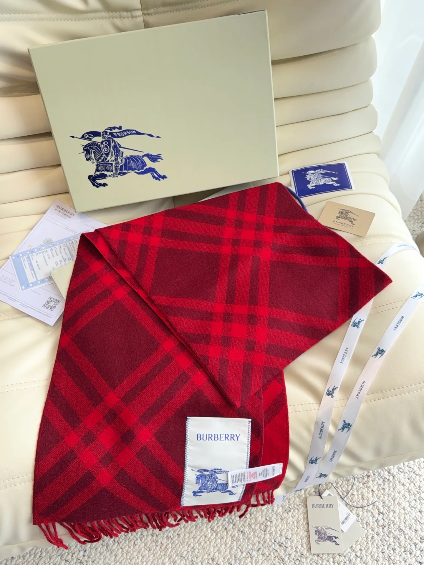 Шарфы Burberry 17911094