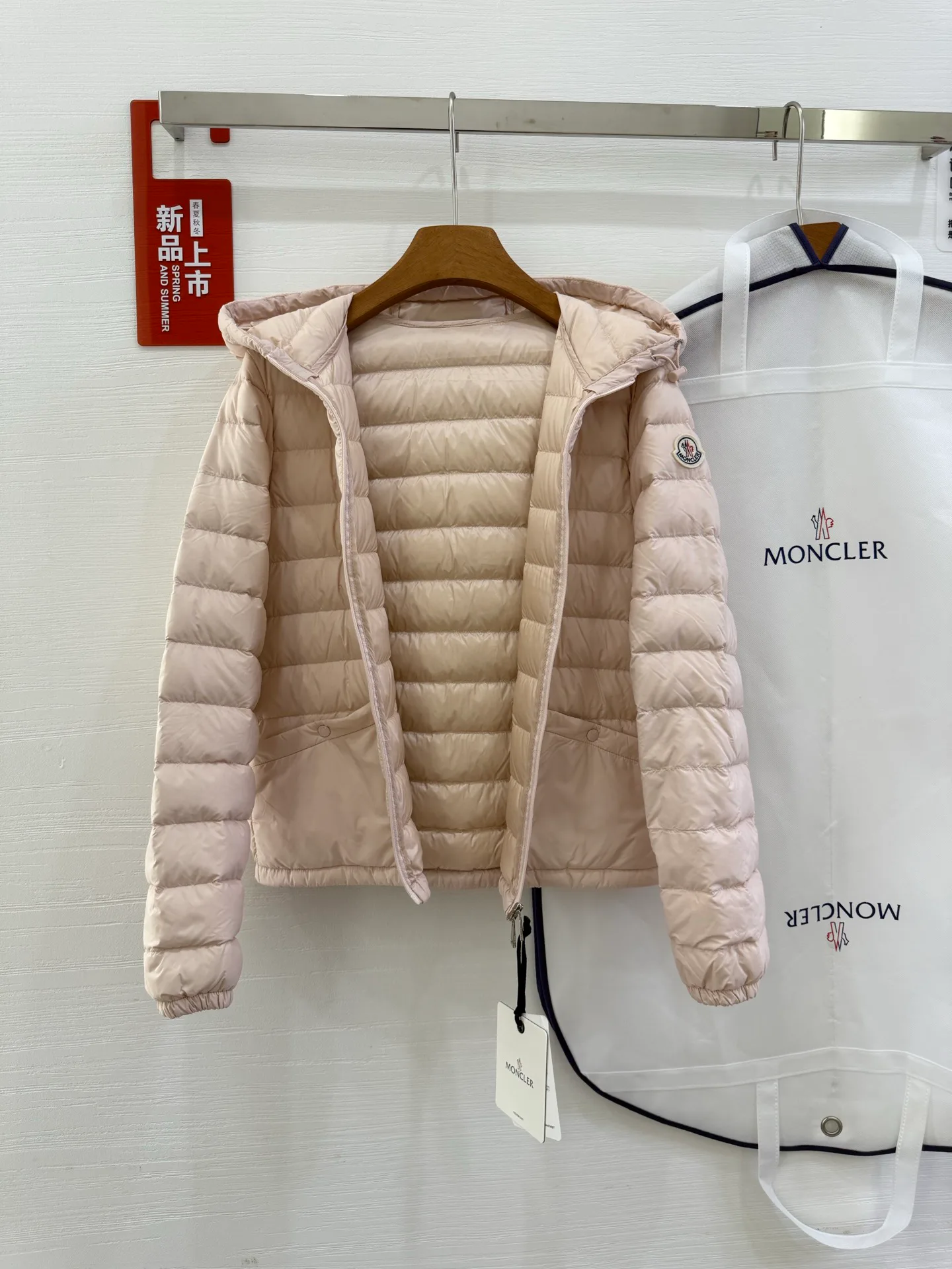 Куртки И Пуховики Женские Moncler 17918906