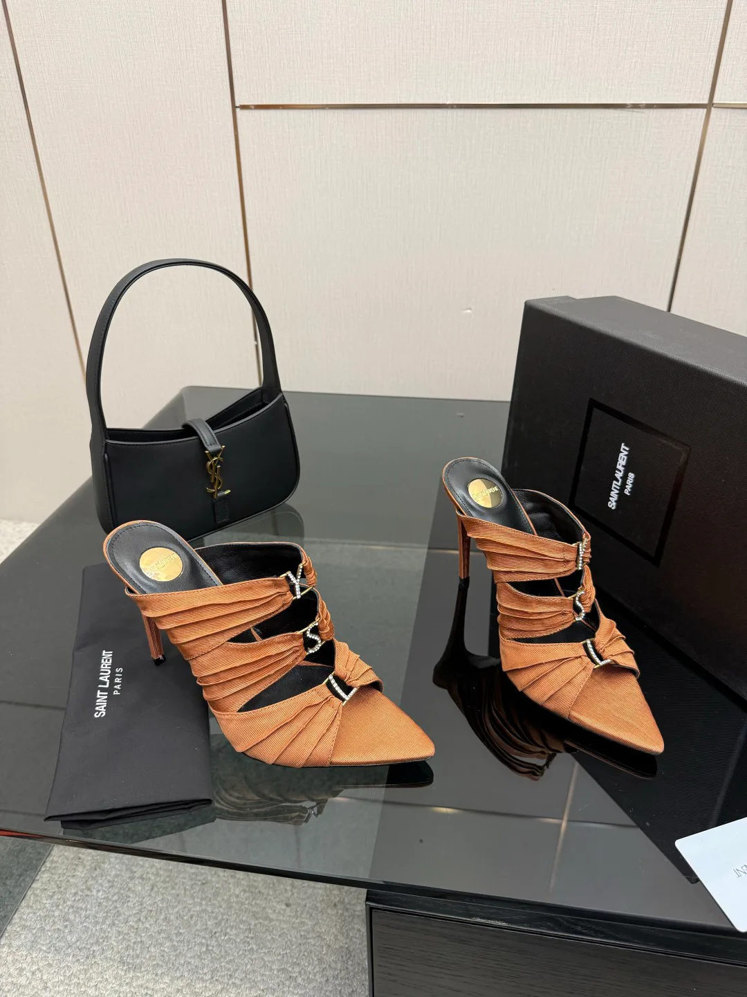 Сандалии Женские Saint Laurent 9317900