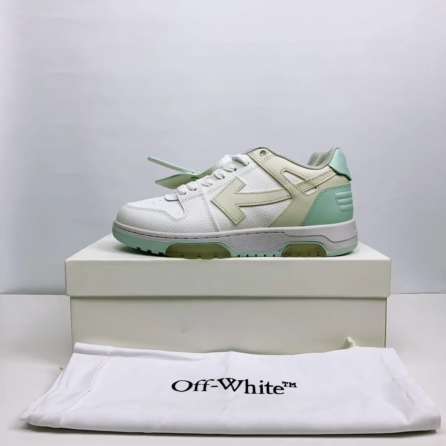 Кроссовки Женские Off-White 17776392