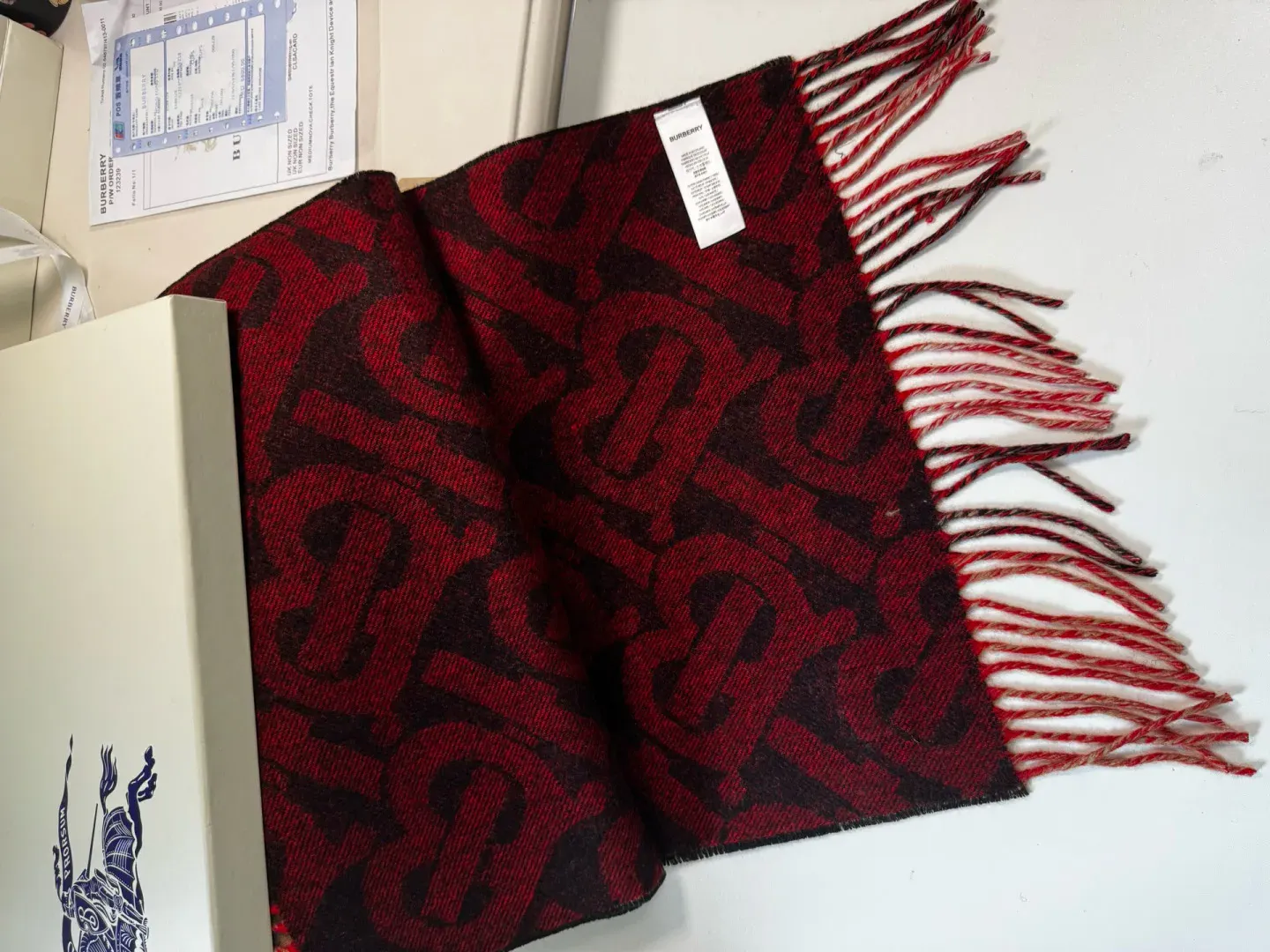 Шарфы Burberry 369653