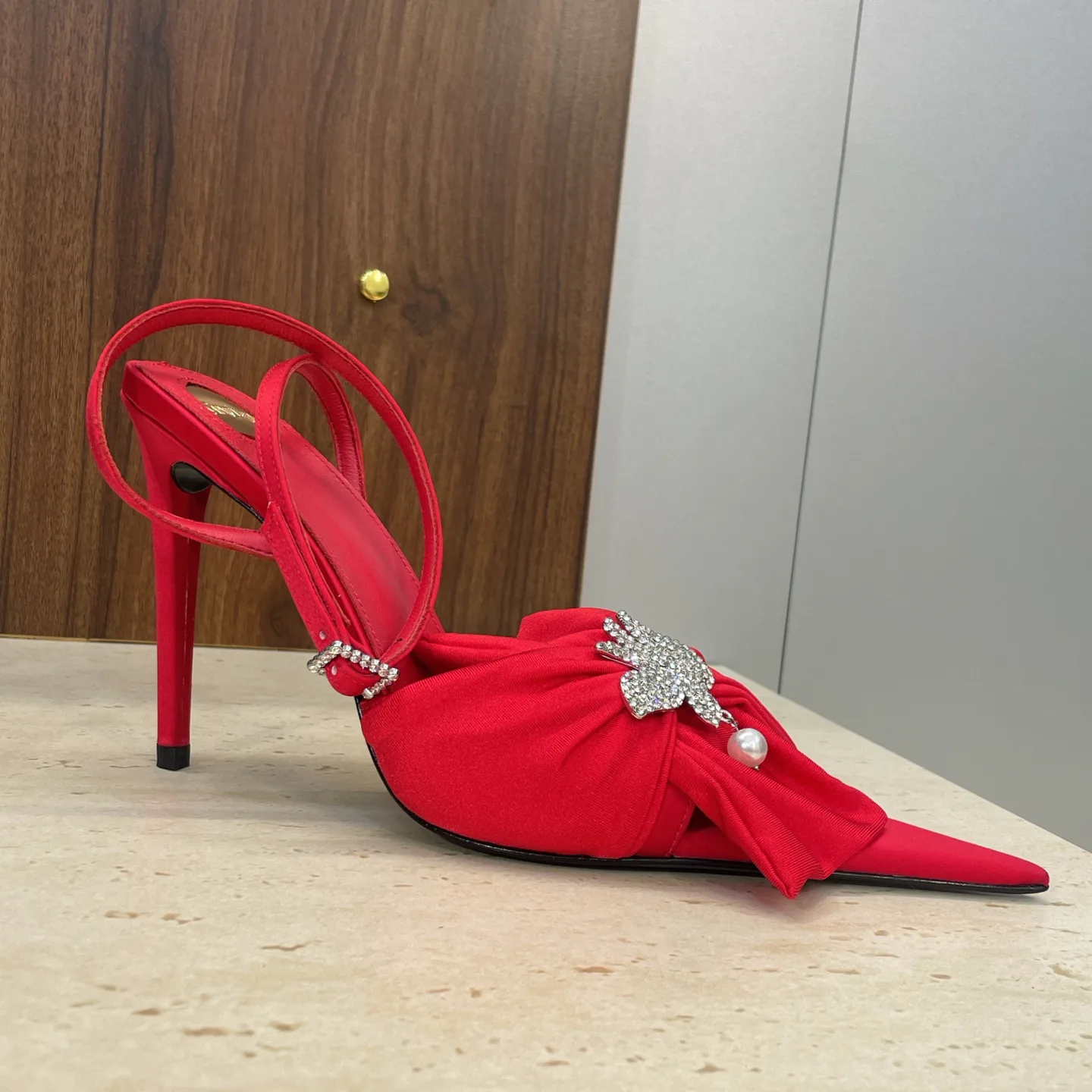 Босоножки Женские Saint Laurent 3009077