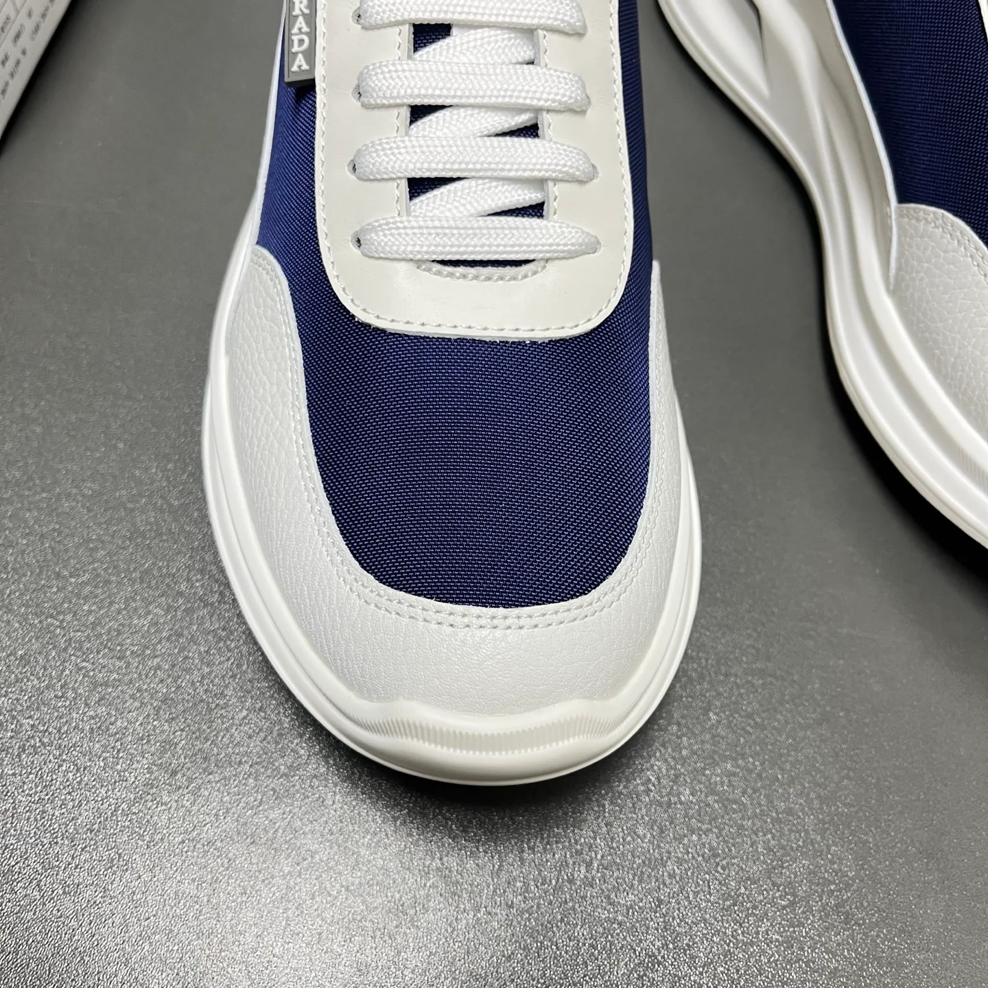 Кроссовки Мужские Prada 13569573