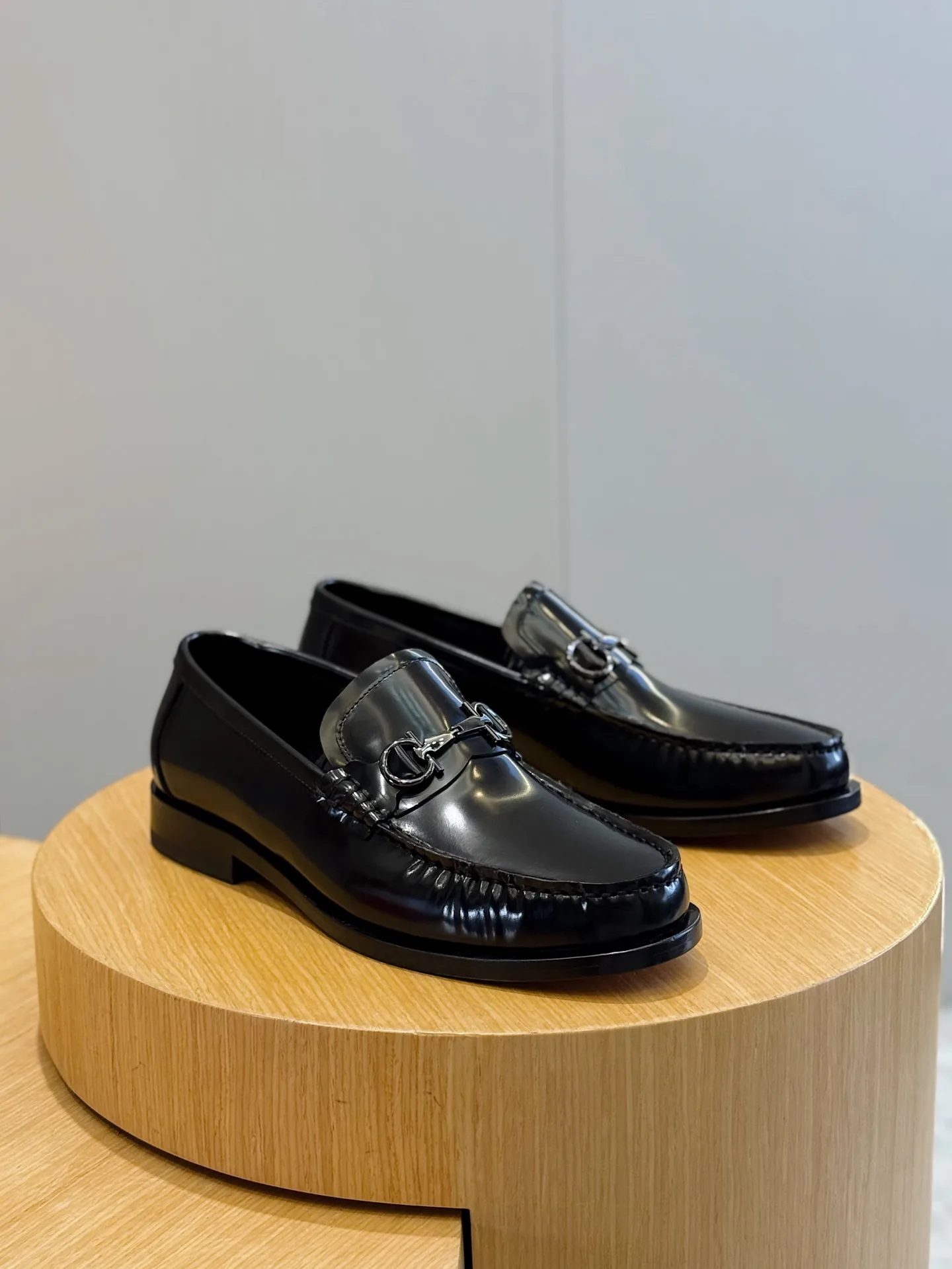 Лоферы И Туфли Мужские Salvatore Ferragamo 2232500