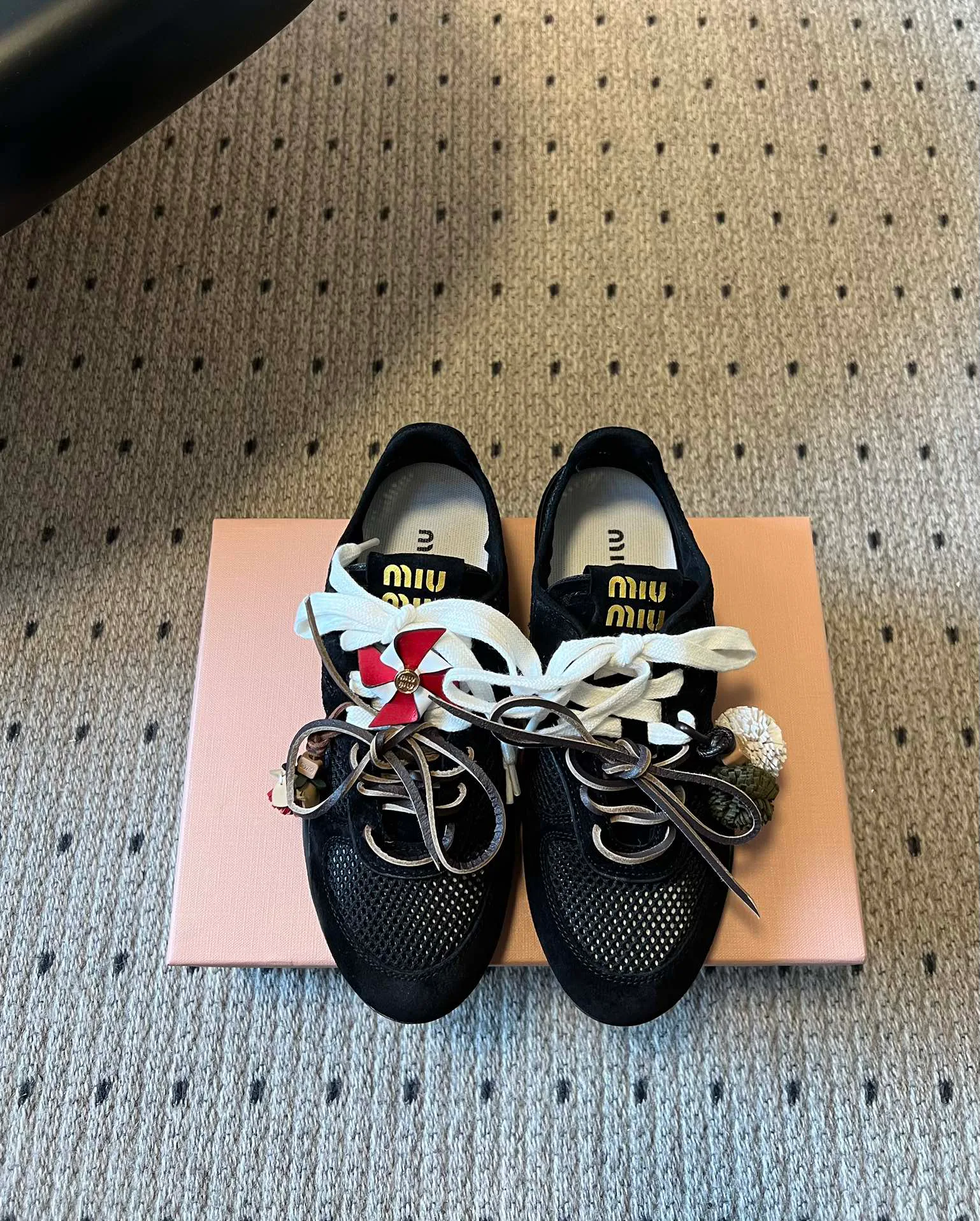 Кроссовки Женские Miu Miu 11579944