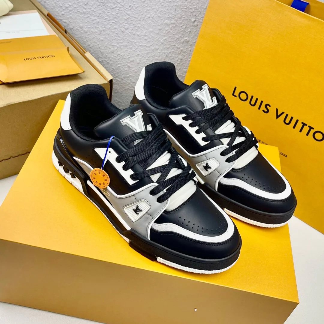 Кроссовки Женские Louis Vuitton 2679374