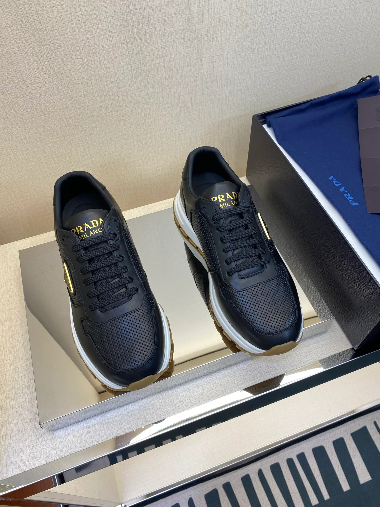 Кроссовки Мужские Prada 18039816