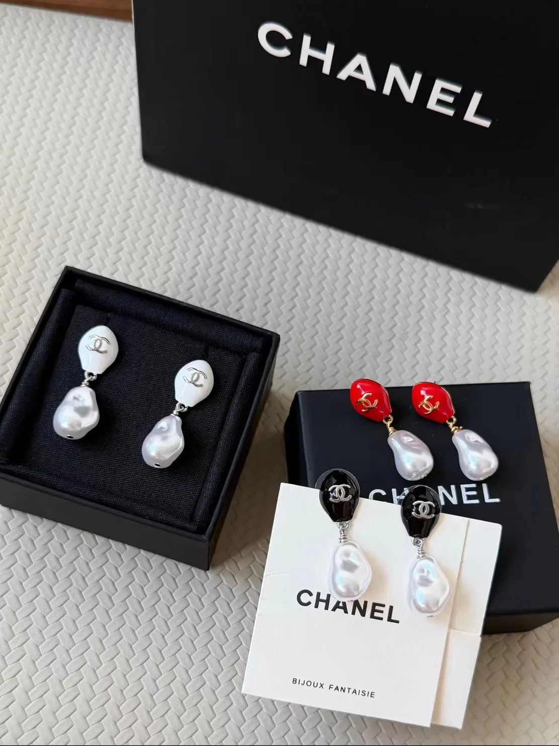 Бижутерия Chanel 18123189