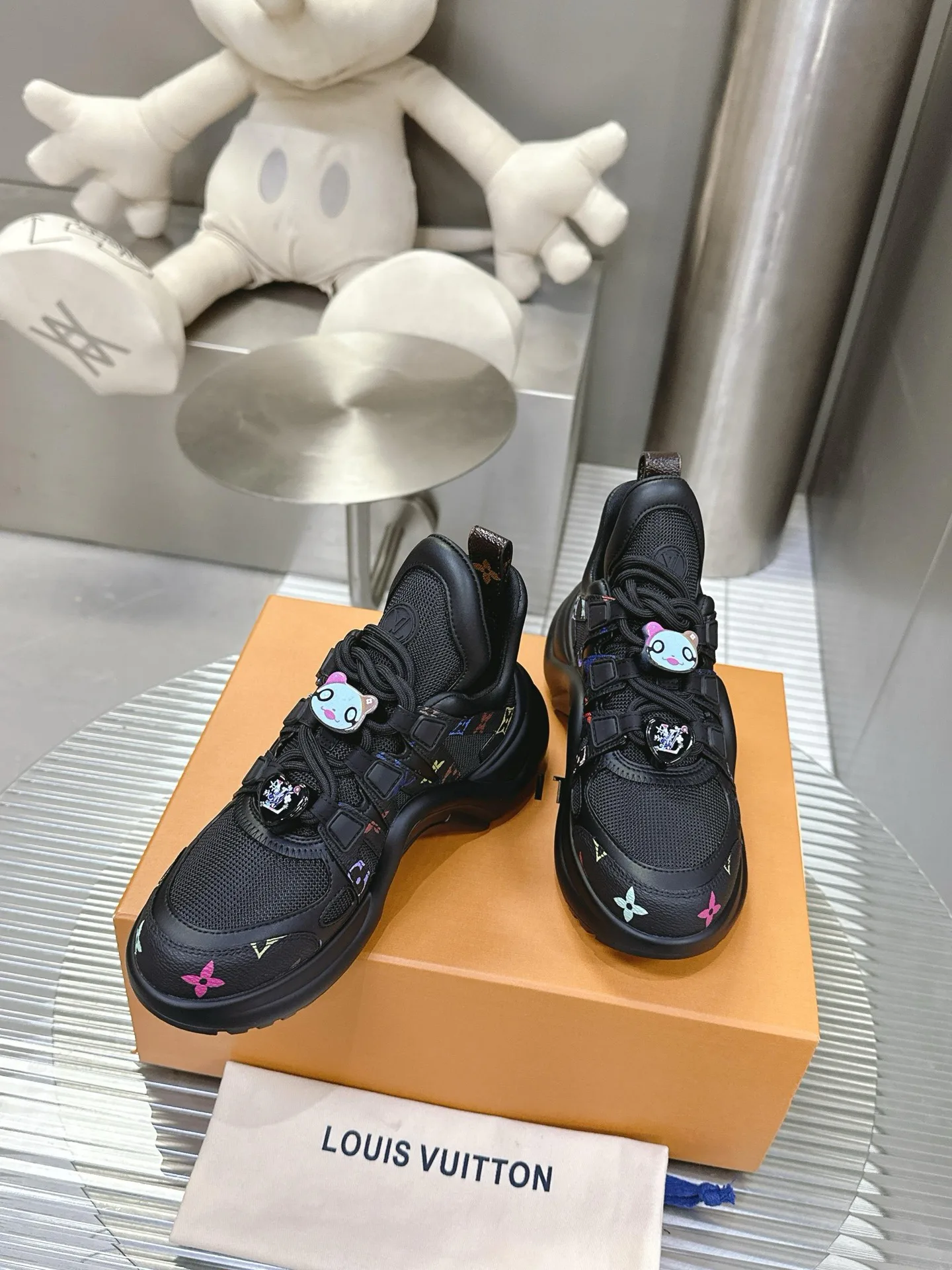 Кроссовки Женские Louis Vuitton 10060944