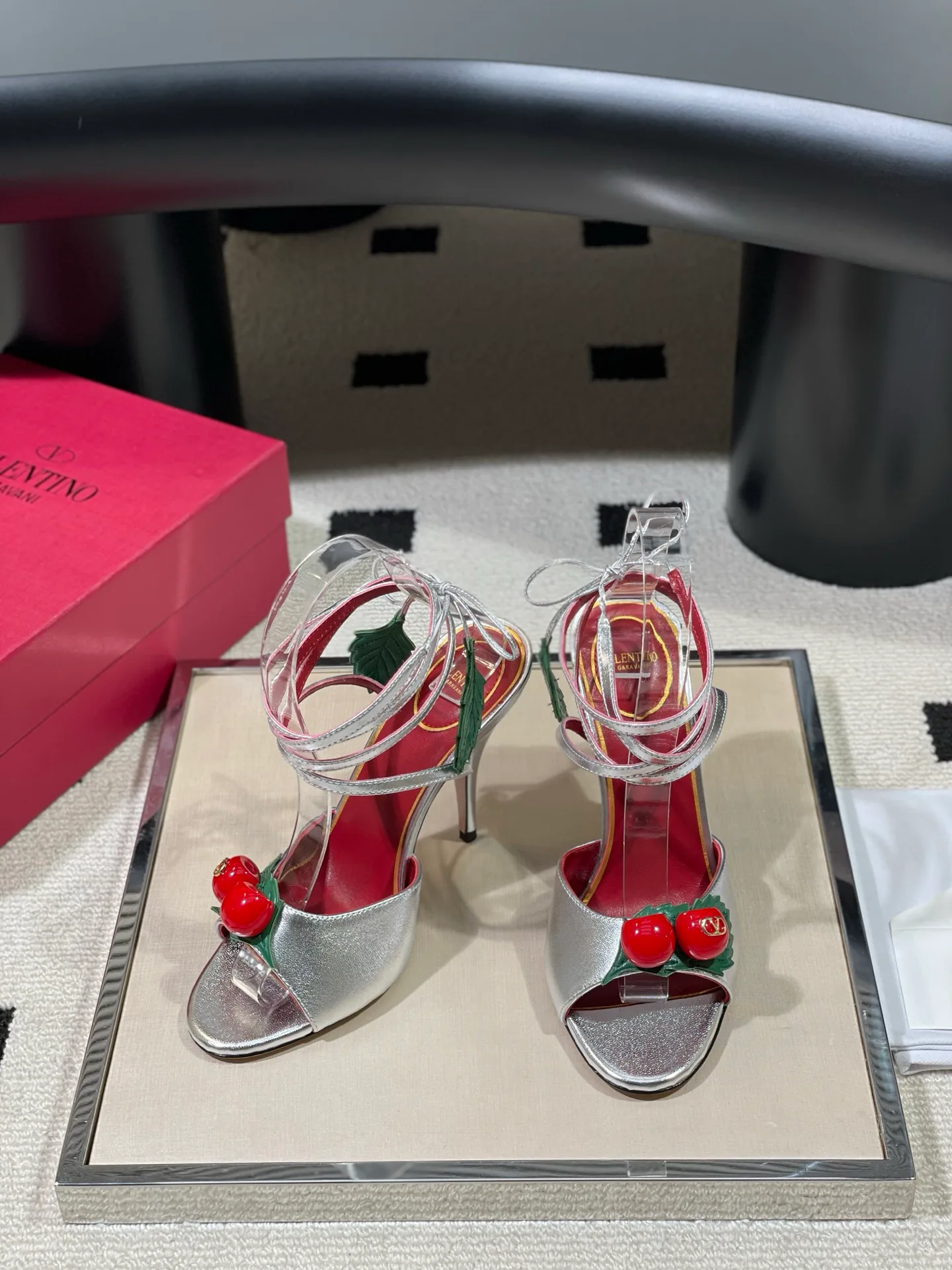 Босоножки Женские Valentino 13189672