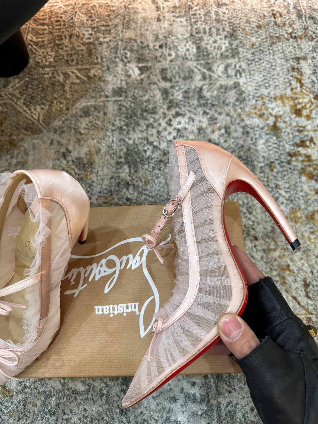 Туфли Женские Christian Louboutin 17524672