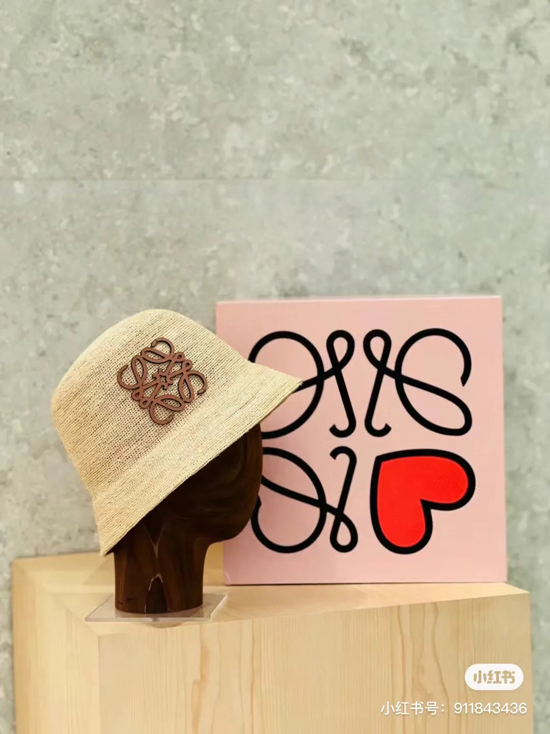 Головные Уборы Loewe 35976