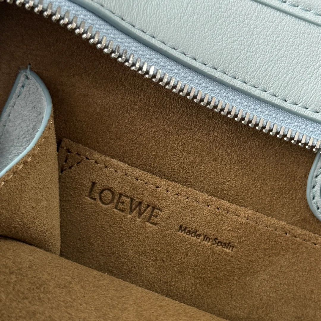 Классические Сумки Женские Loewe 18229668