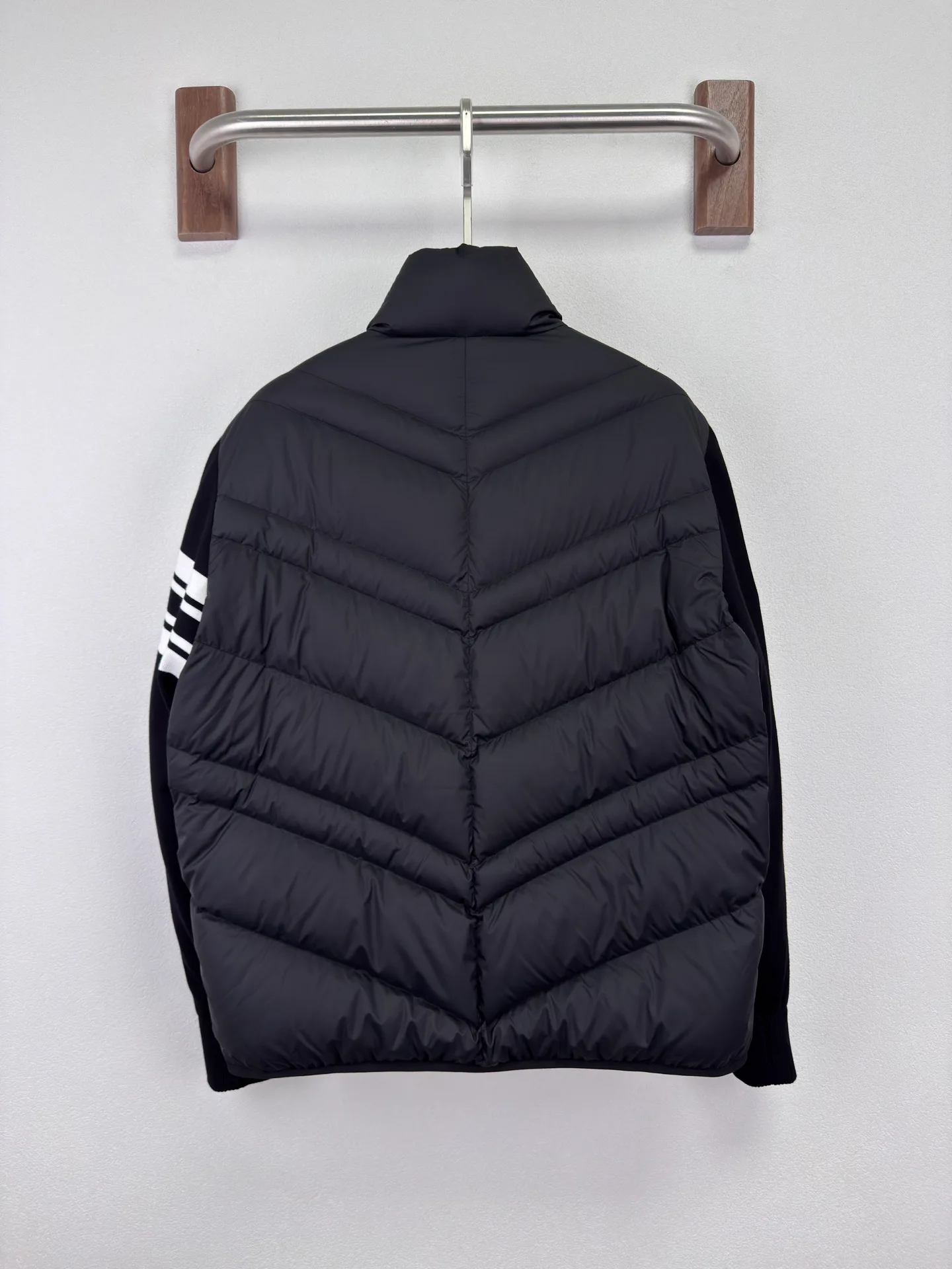 Куртки И Пуховики Мужские Moncler 181908