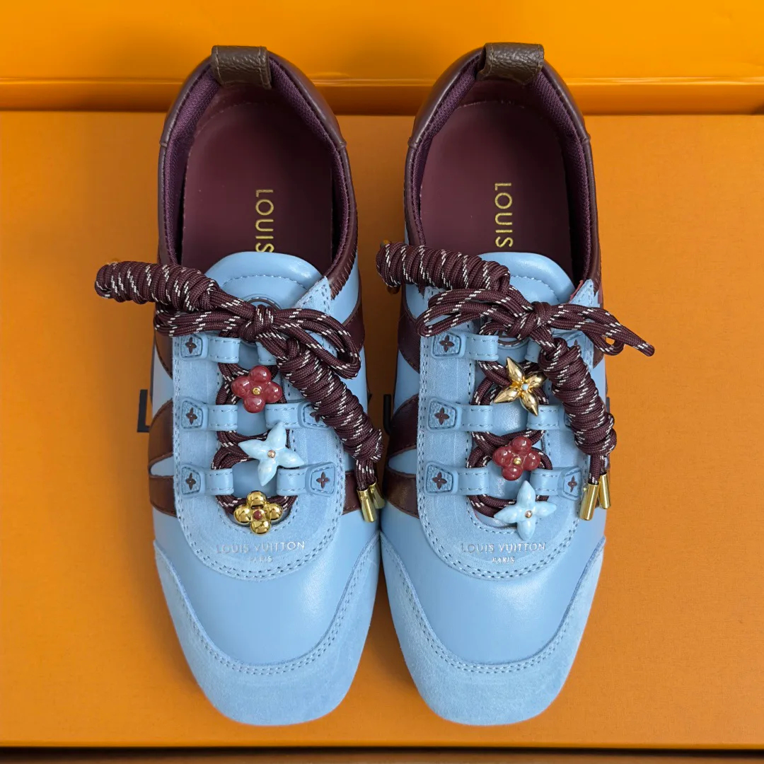 Кроссовки Женские Louis Vuitton 17950638
