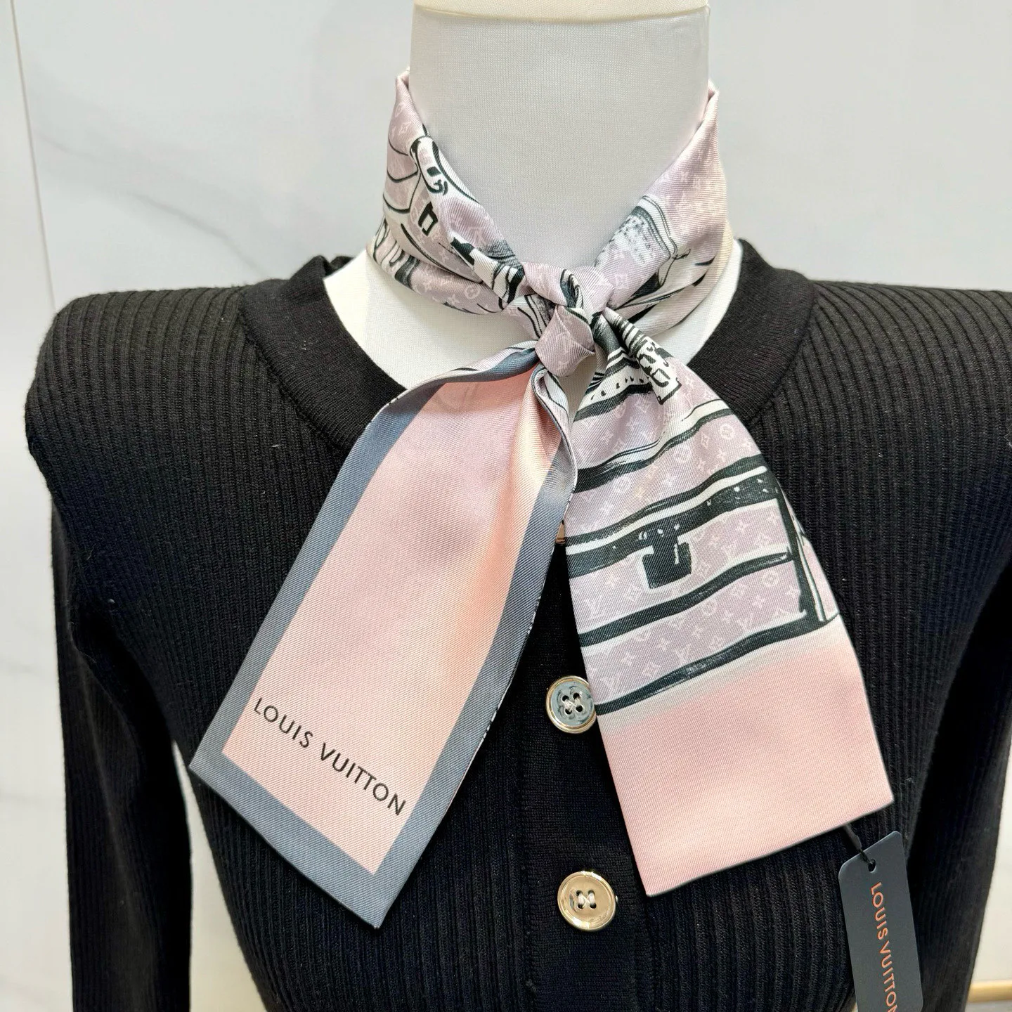 Шарфы Louis Vuitton 24433