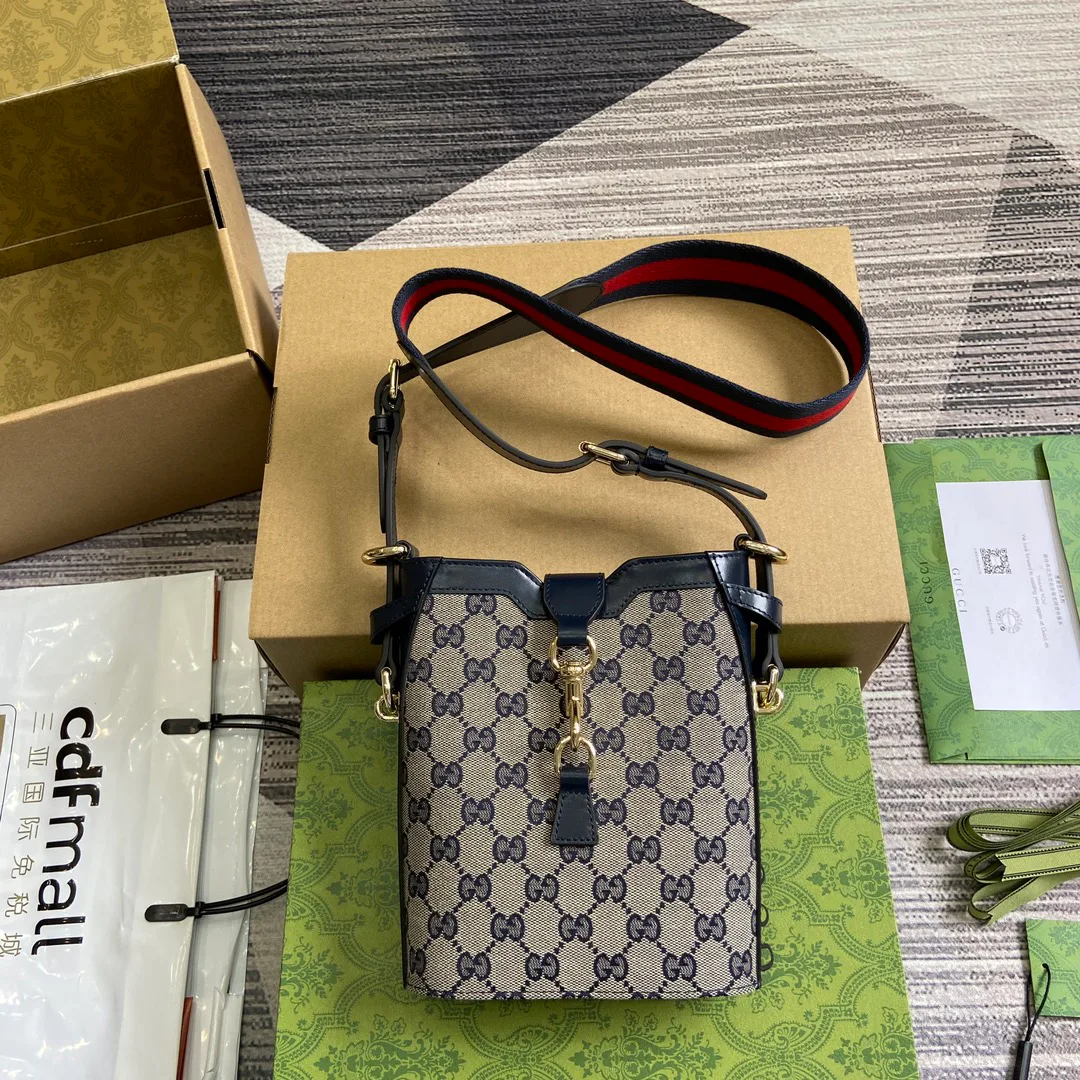 Классические Сумки Женские Gucci 4365368
