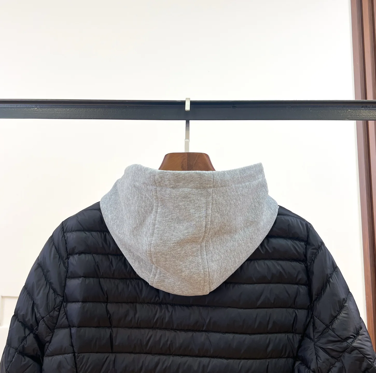 Куртки И Пуховики Женские Prada 18188783