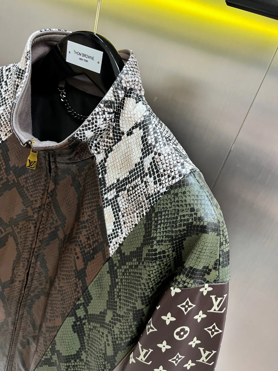 Куртки И Пуховики Мужские Louis Vuitton 119243