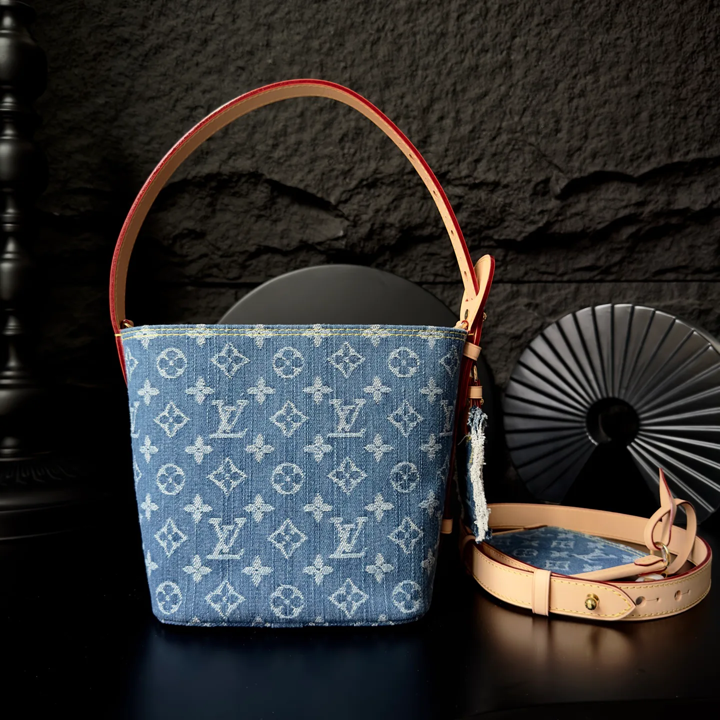 Классические Сумки Женские Louis Vuitton 16830635