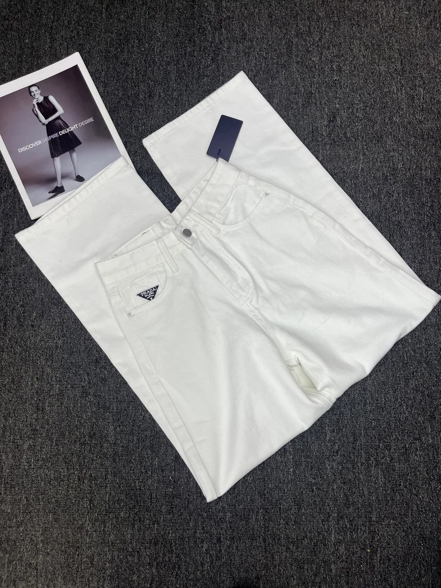 Джинсы Женские Prada 13097016