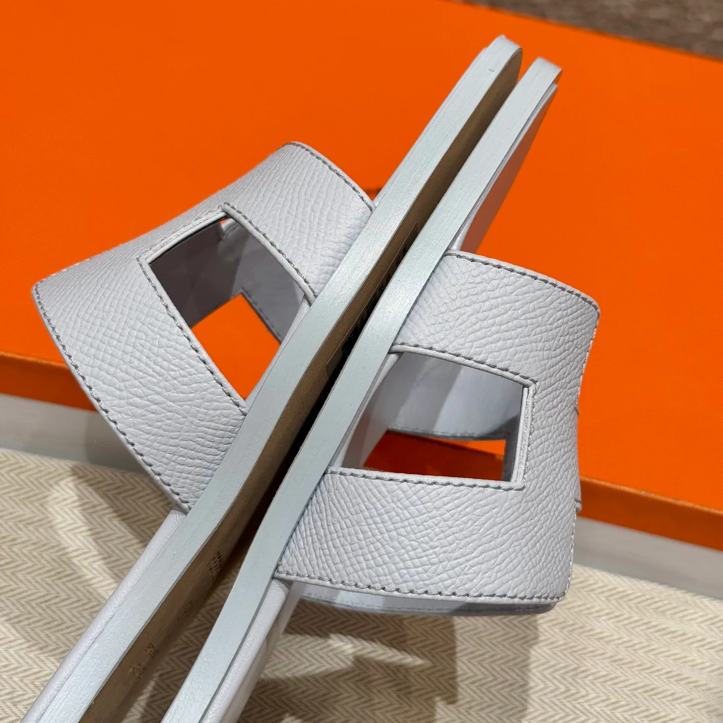 Шлепанцы Женские Hermes 17380029