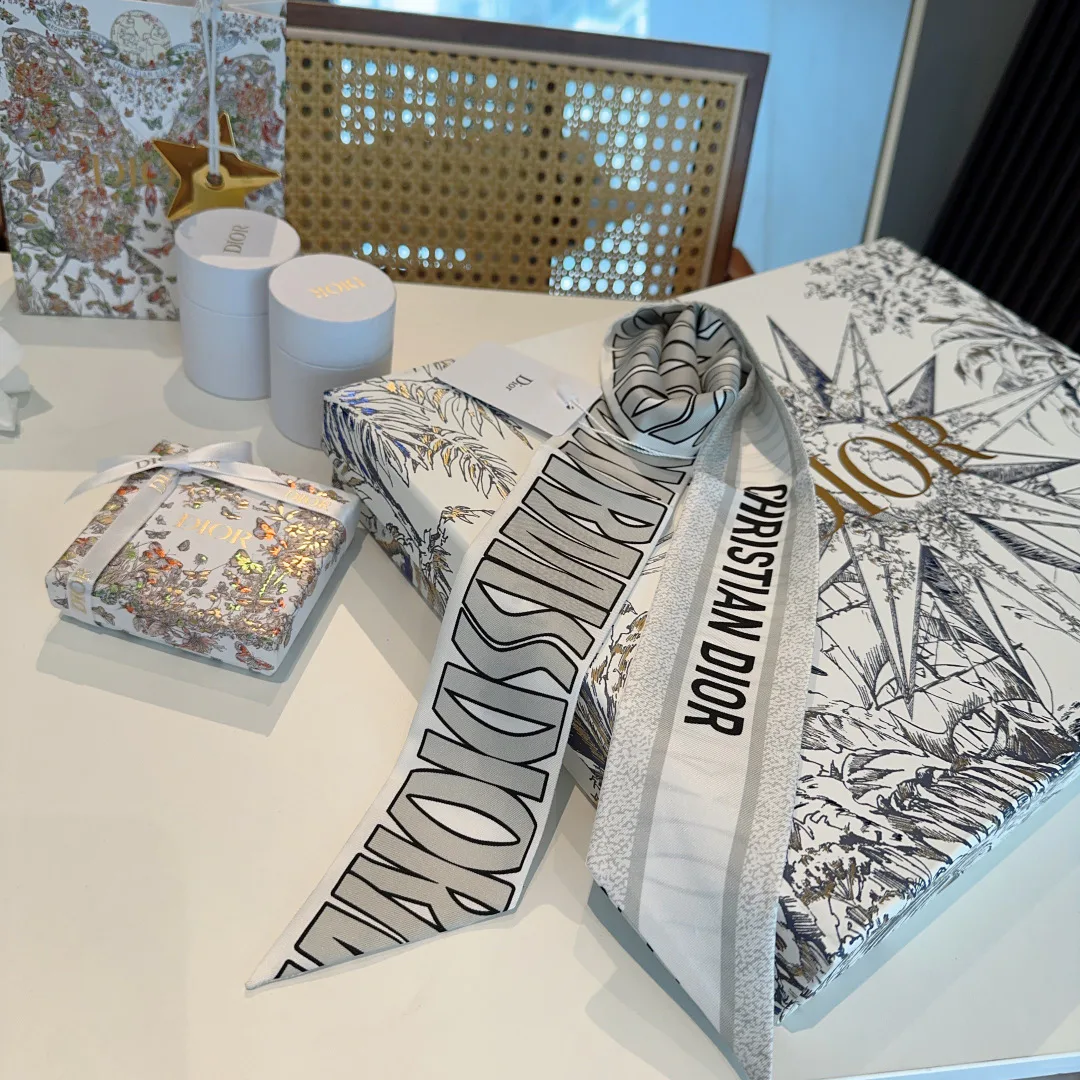 Платки Christian Dior 12918481