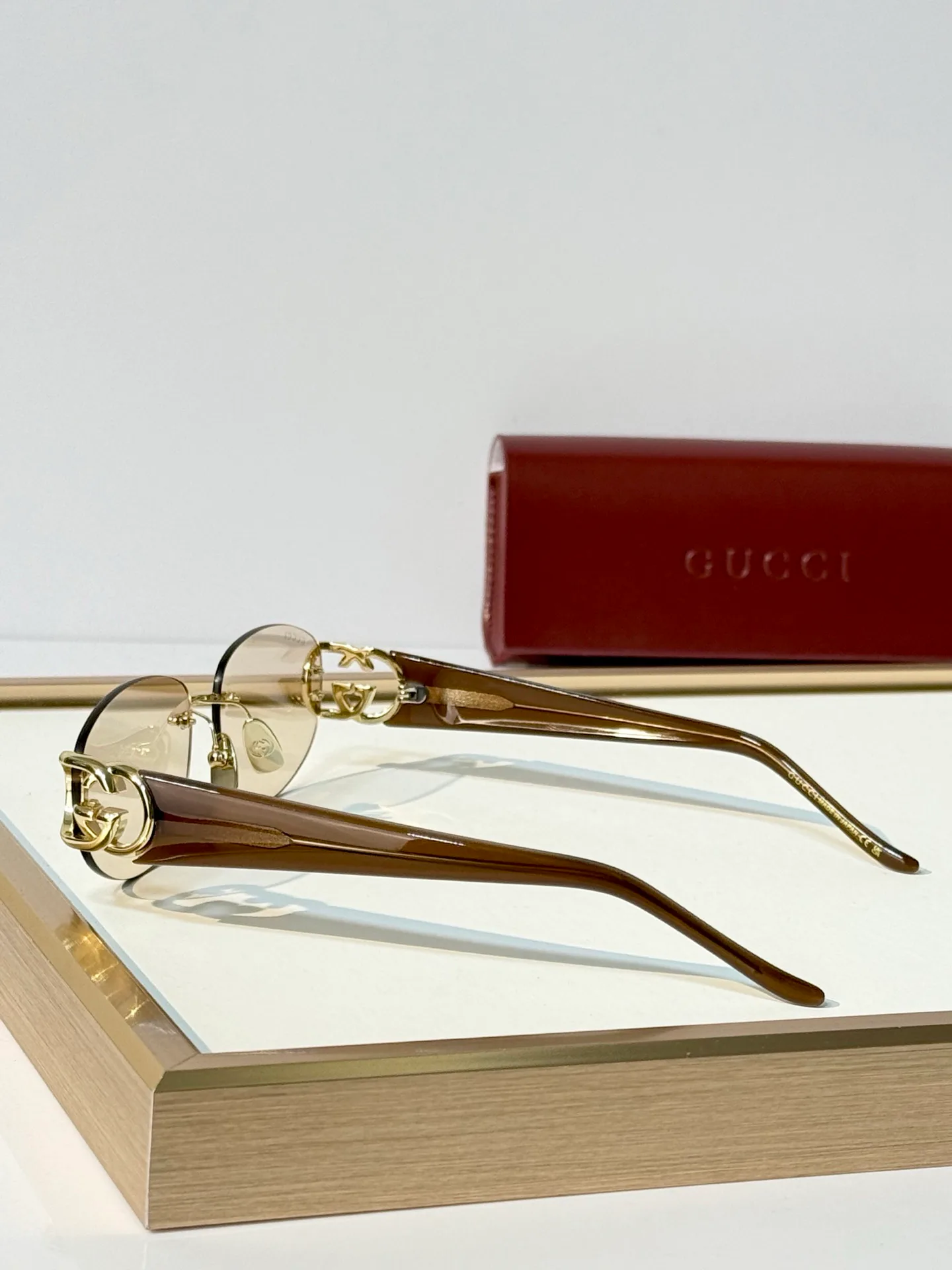 Очки Gucci 18117589