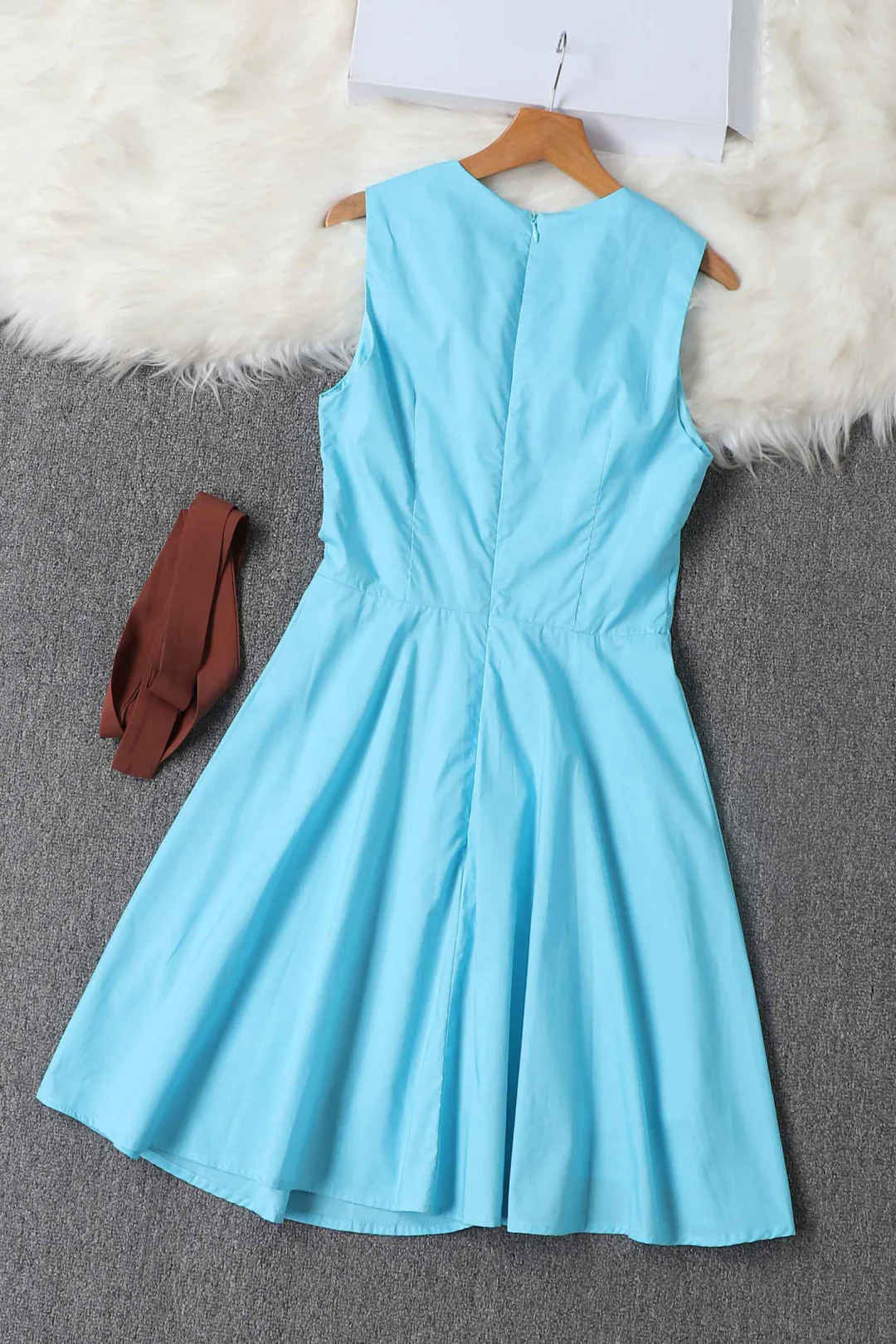 Платья Женские Celine 17737689