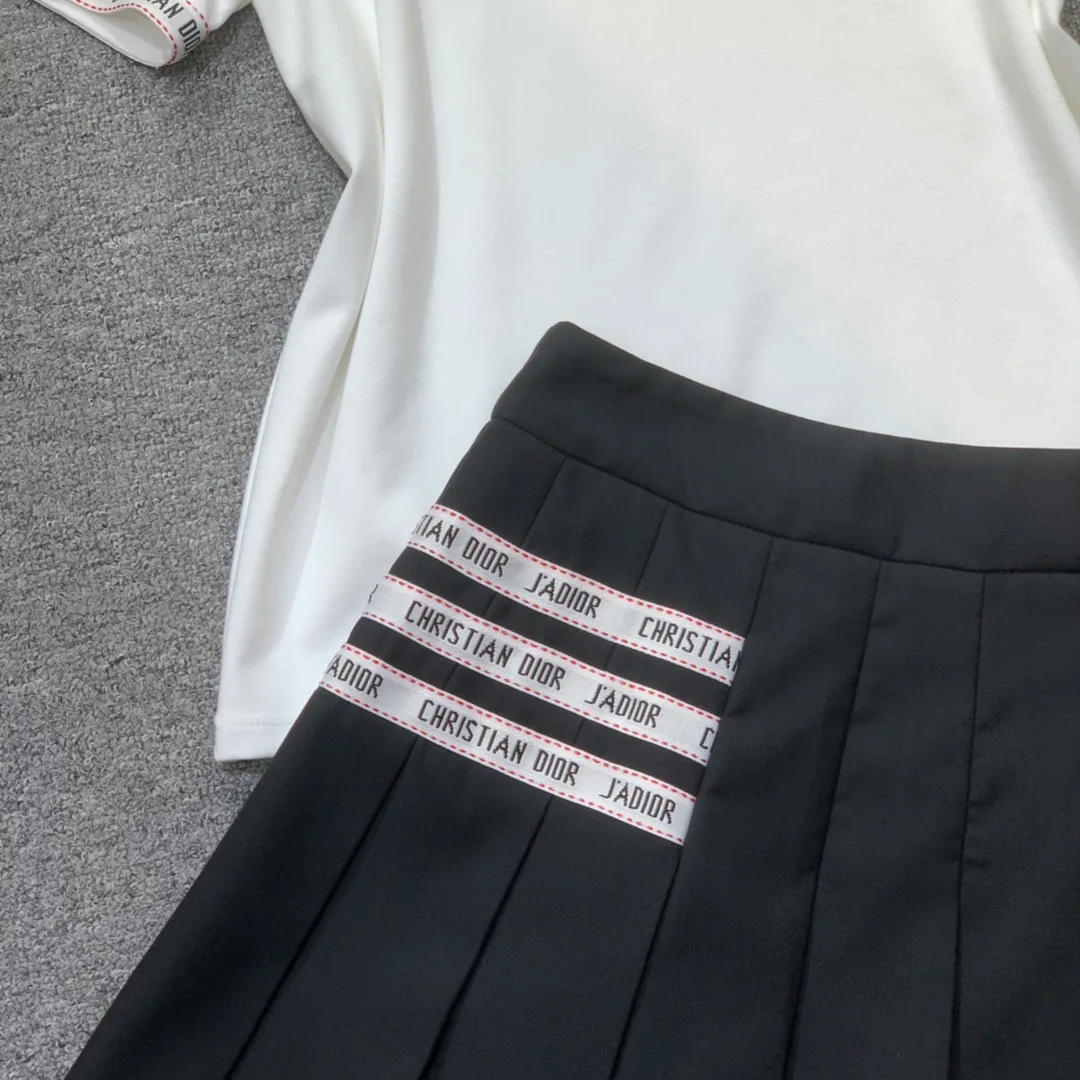 Костюмы Женские Christian Dior 10508893