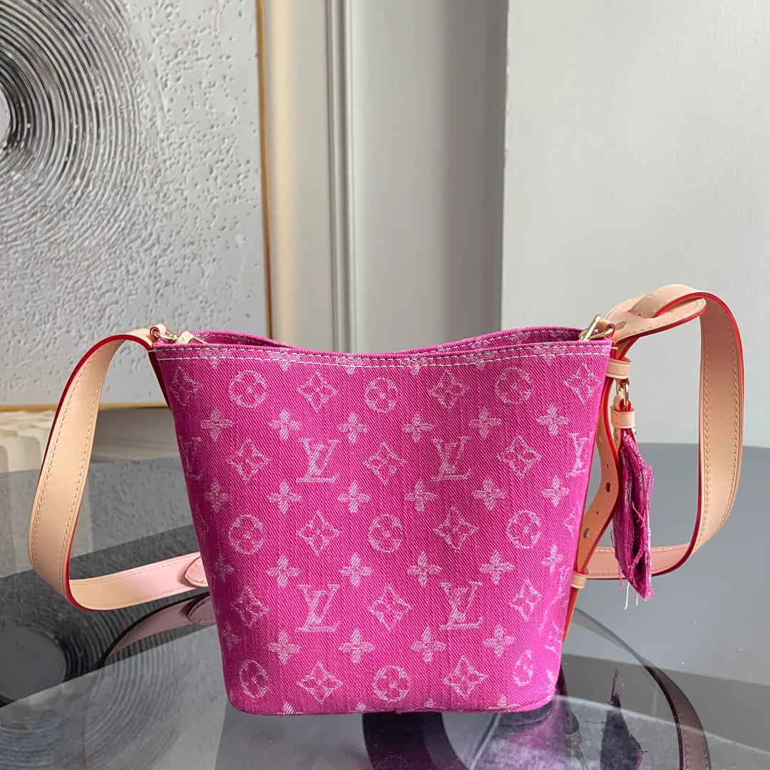 Сумки На Ремне Женские Louis Vuitton 11886366