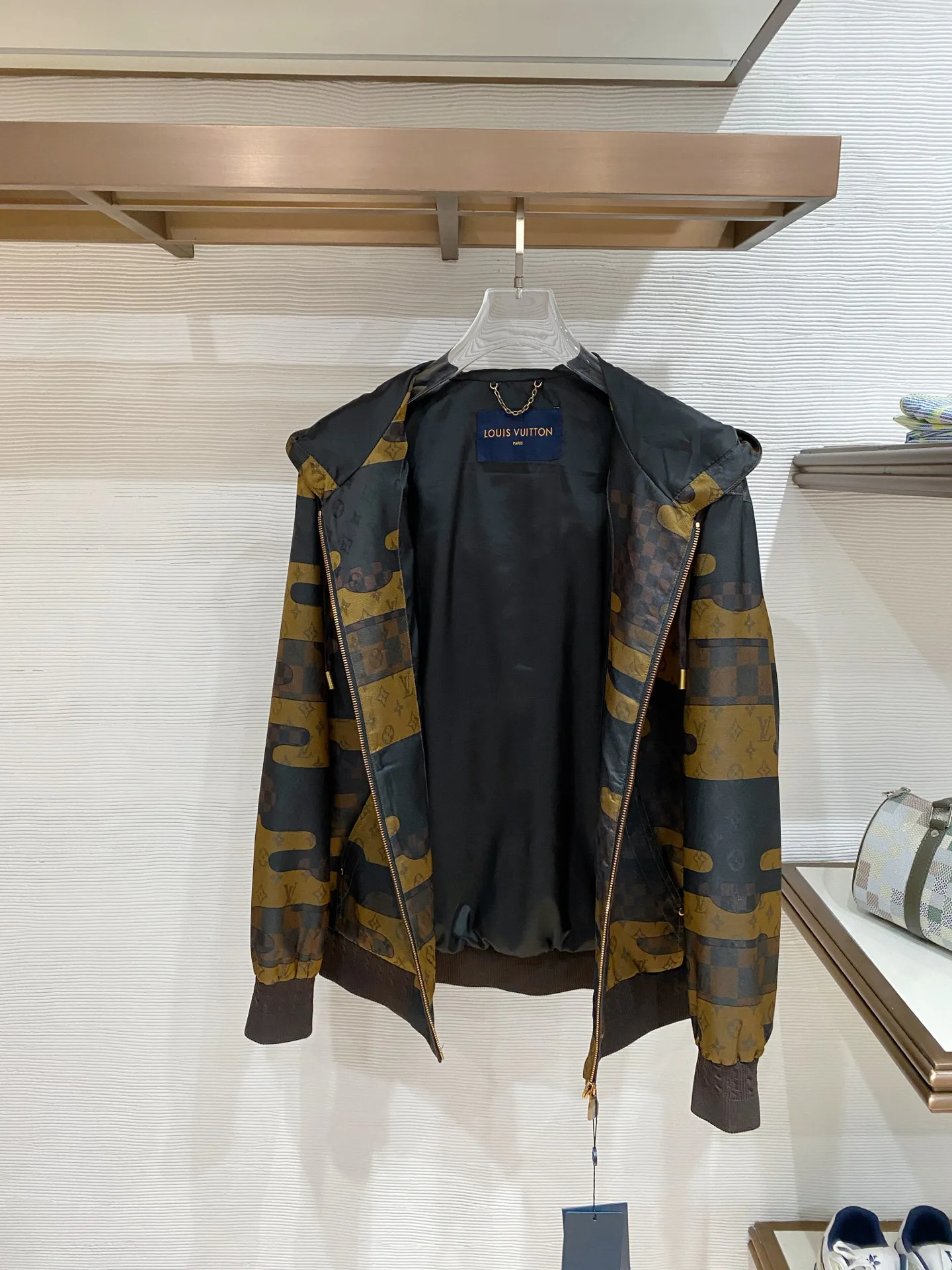 Куртки И Пуховики Мужские Louis Vuitton 11392177