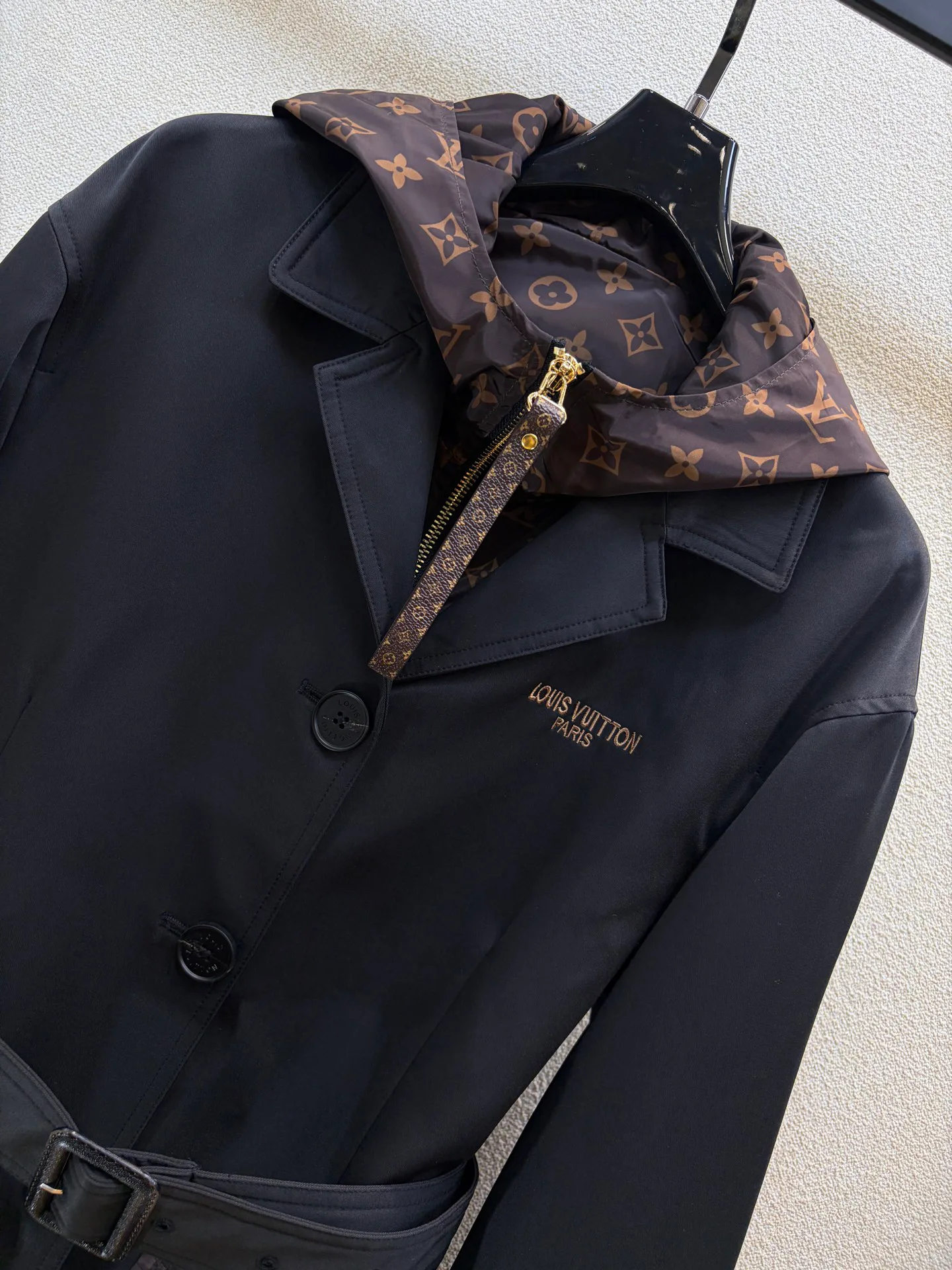 Тренчи Женские Louis Vuitton 18506586