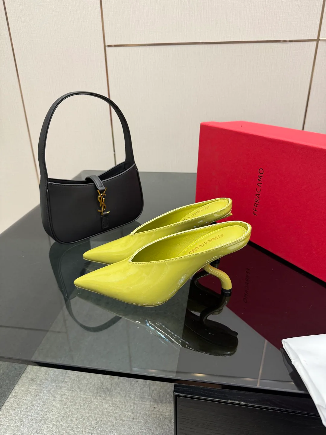 Туфли Женские Salvatore Ferragamo 528602