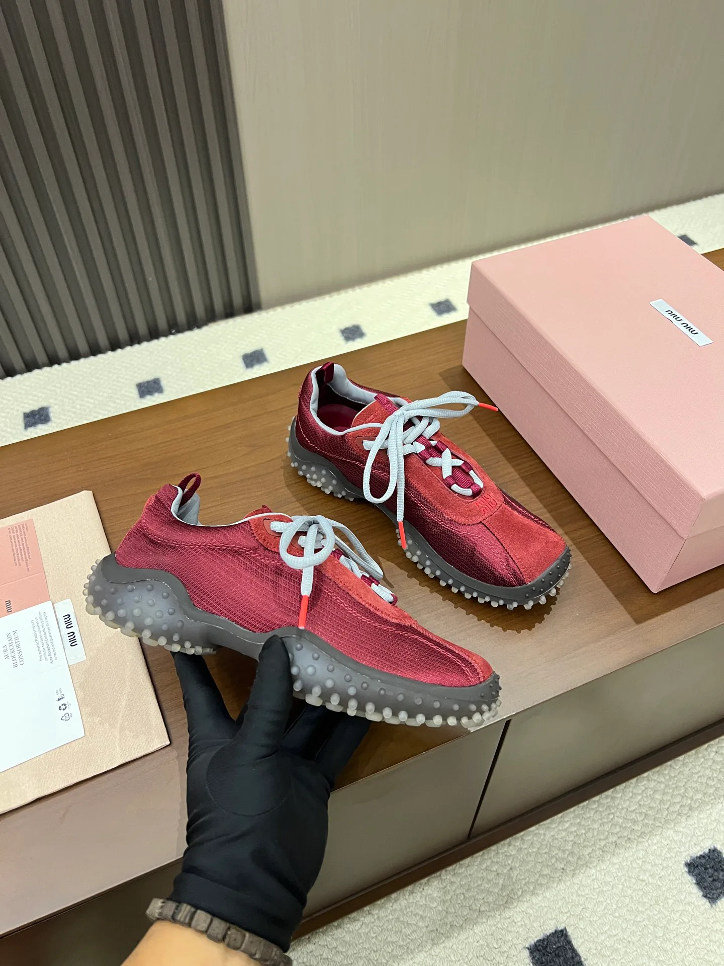 Кроссовки Женские Miu Miu 17968606