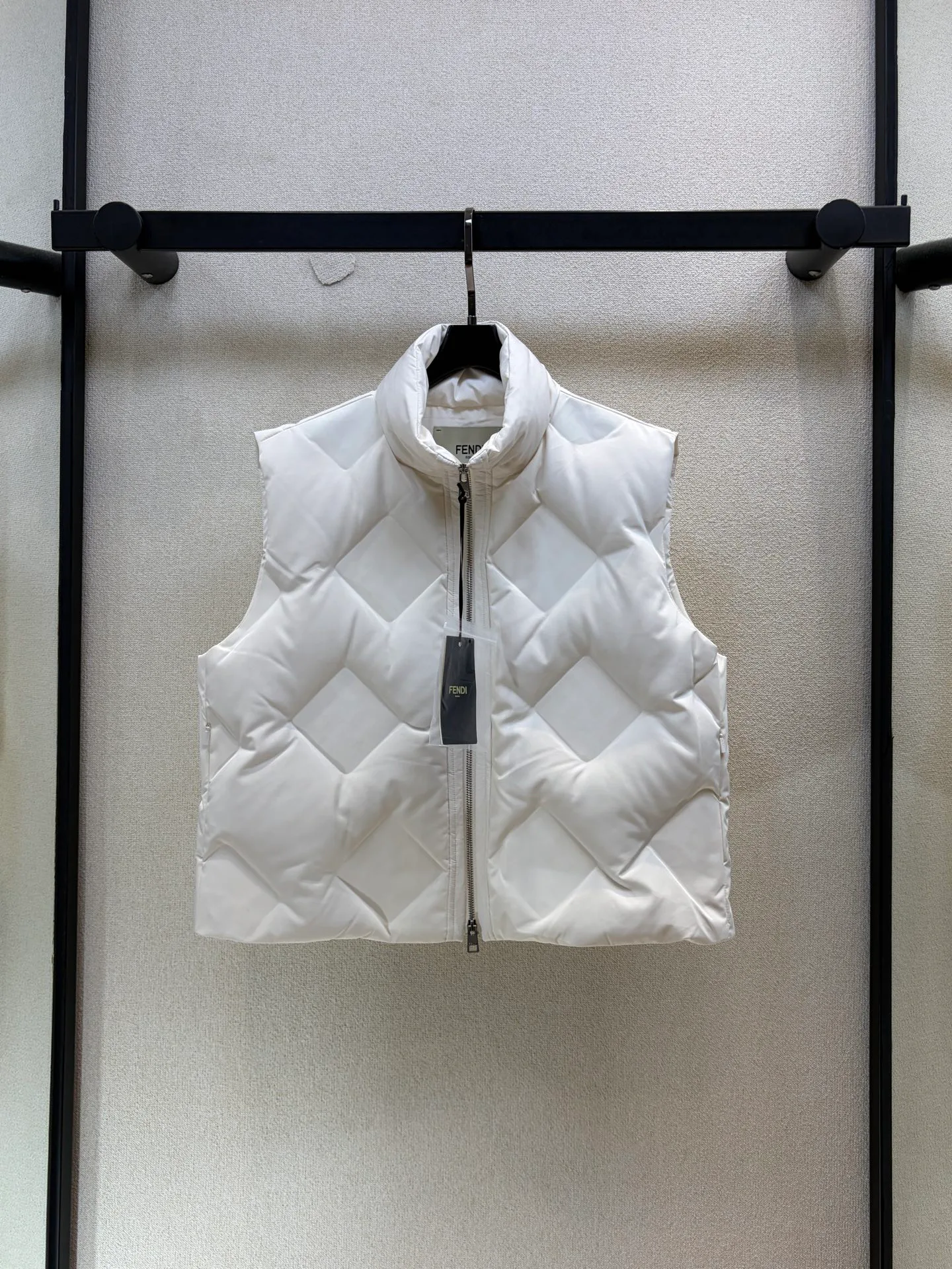 Жилеты Женские Fendi 18605872