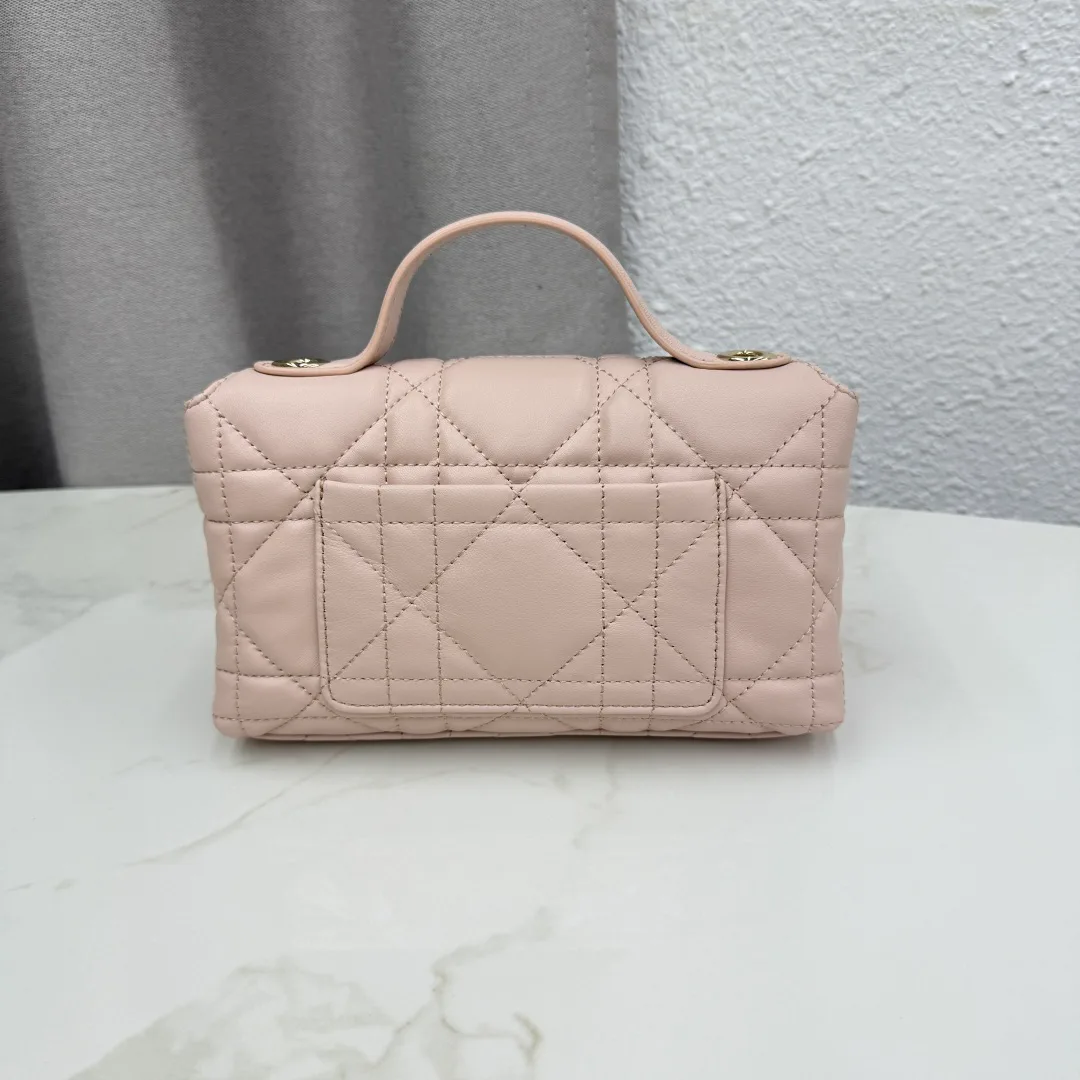 Классические Сумки Женские Christian Dior 16848244