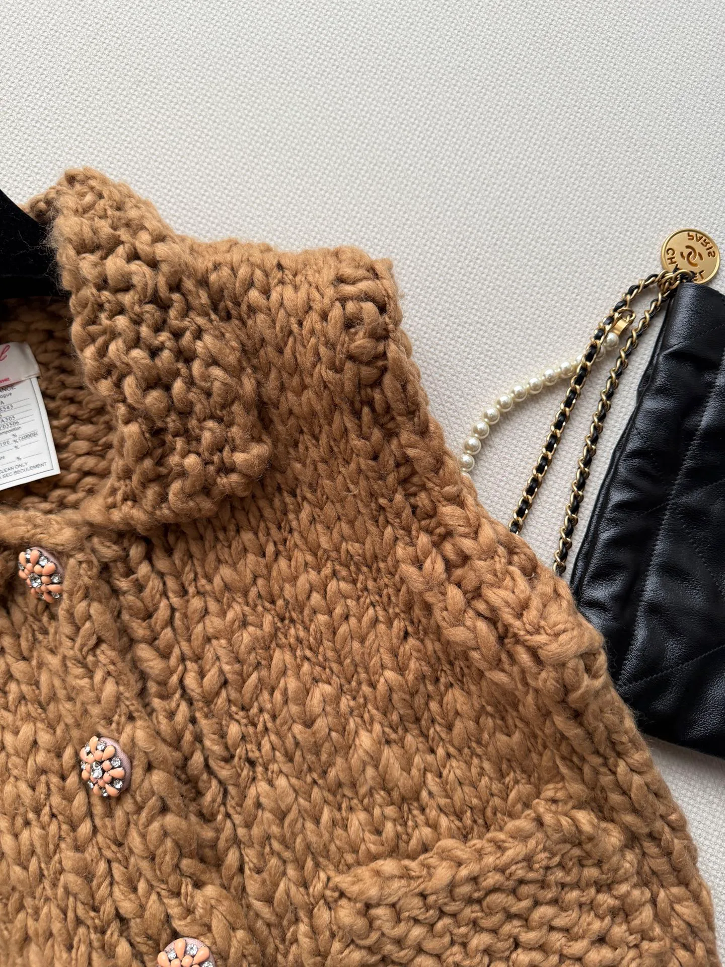 Жилеты Женские Chanel 18015803