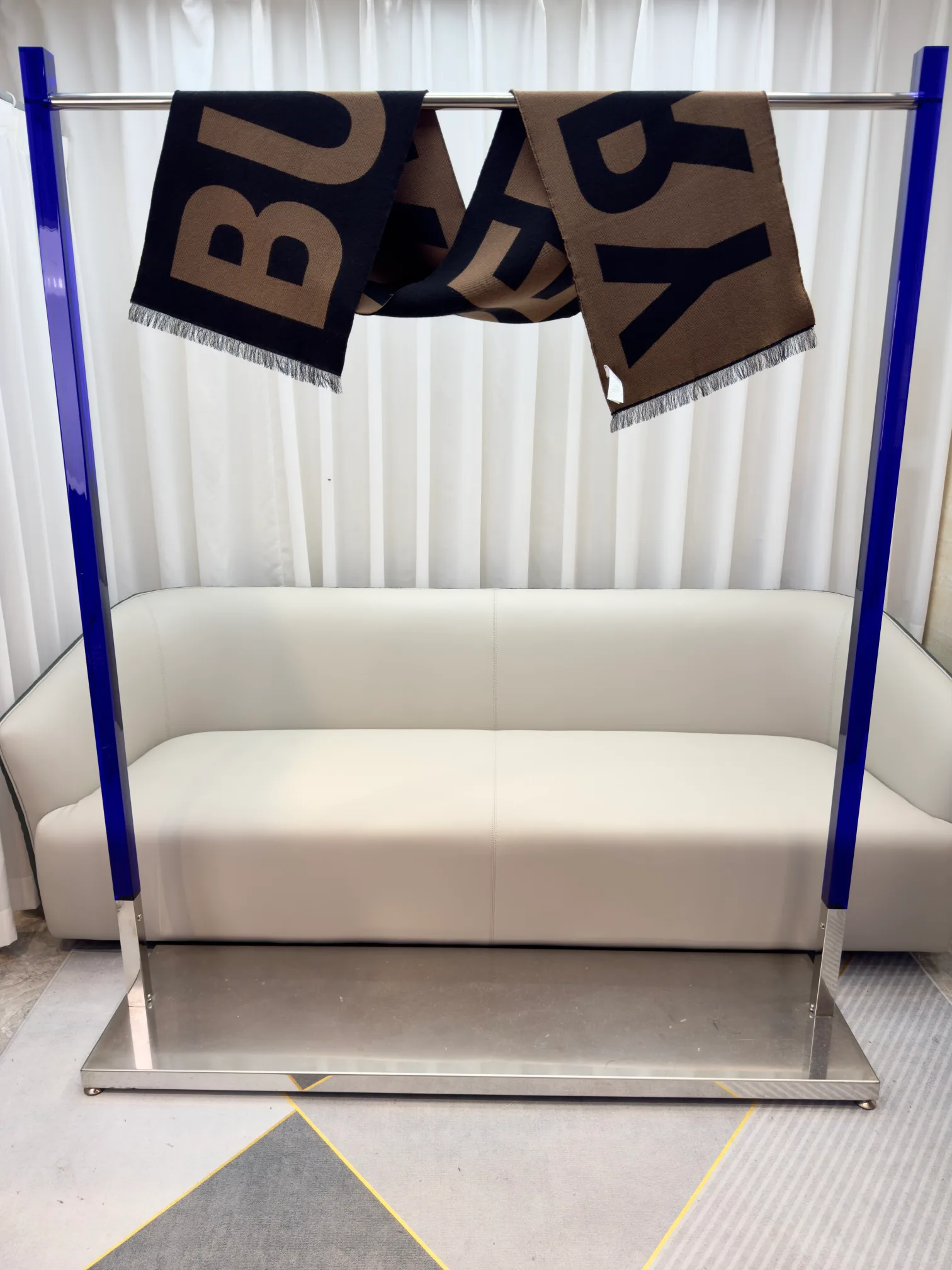 Шарфы Balenciaga 2052