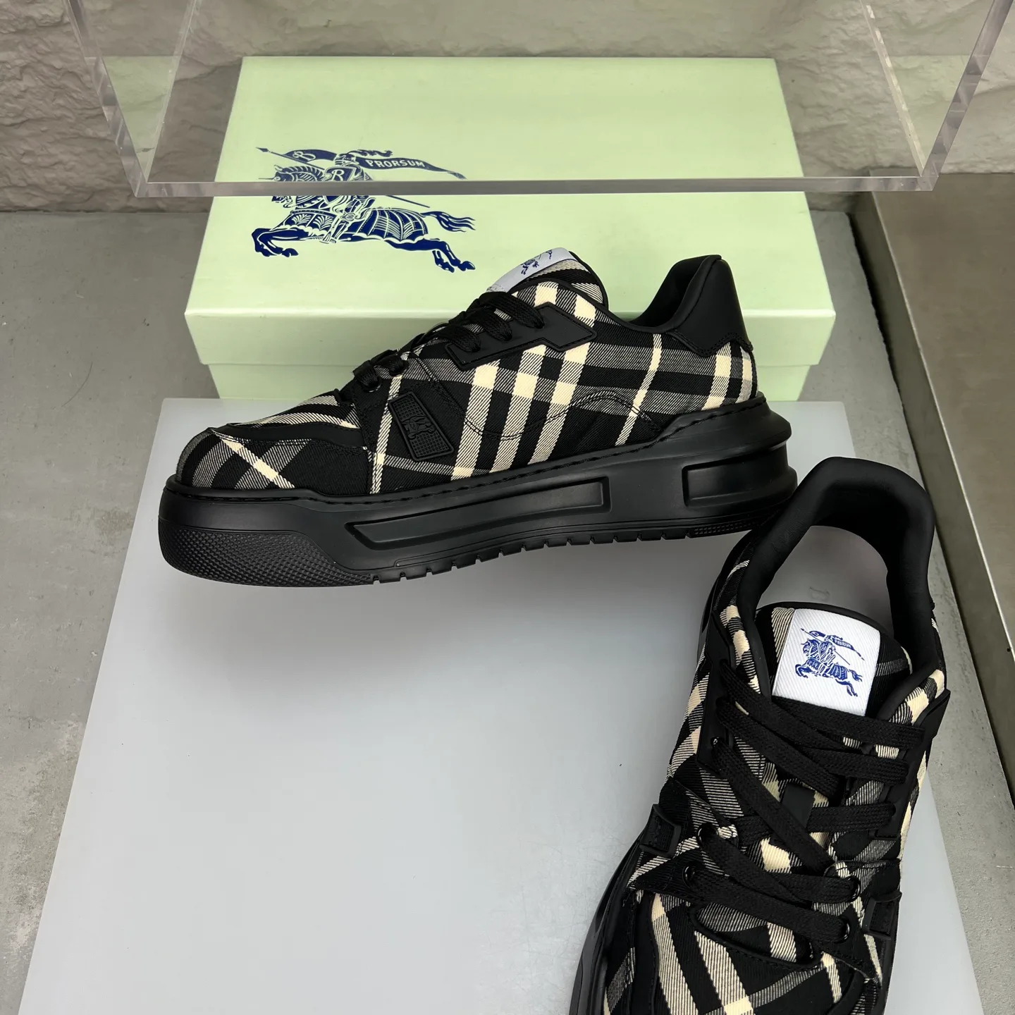 Кроссовки Мужские Burberry 11638116