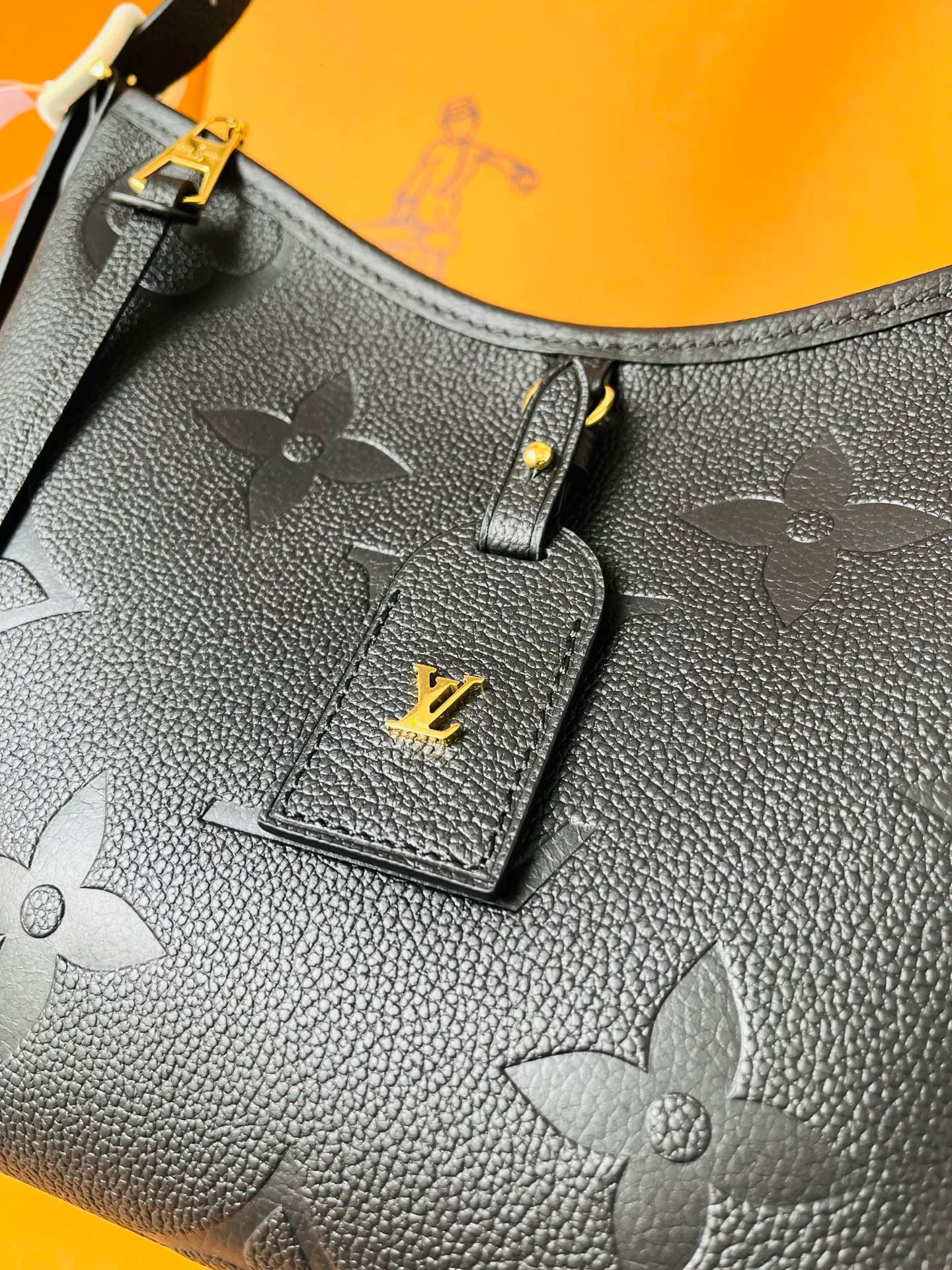 Классические Сумки Женские Louis Vuitton 12569326
